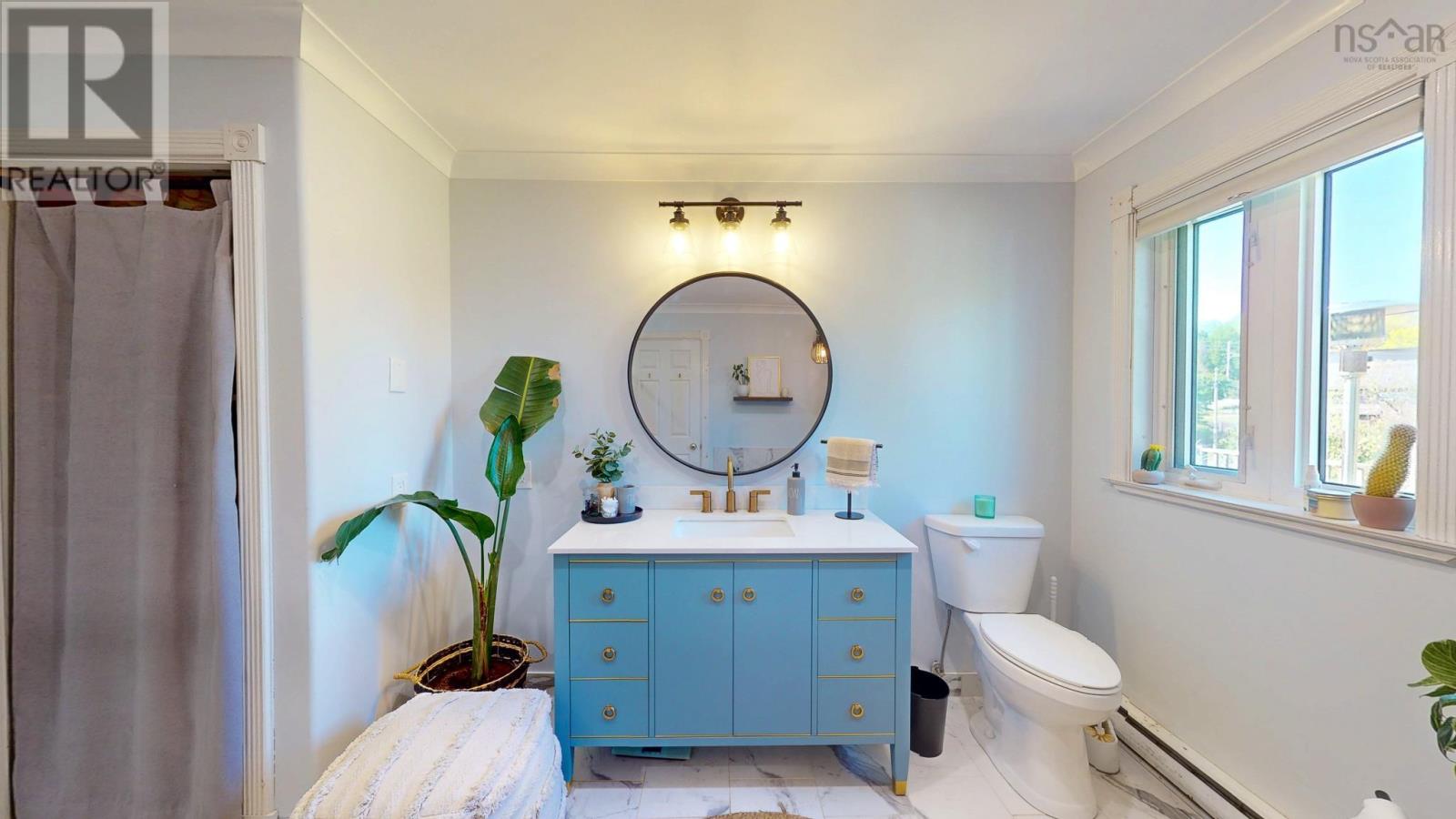8 Iona Road Property Photo 23