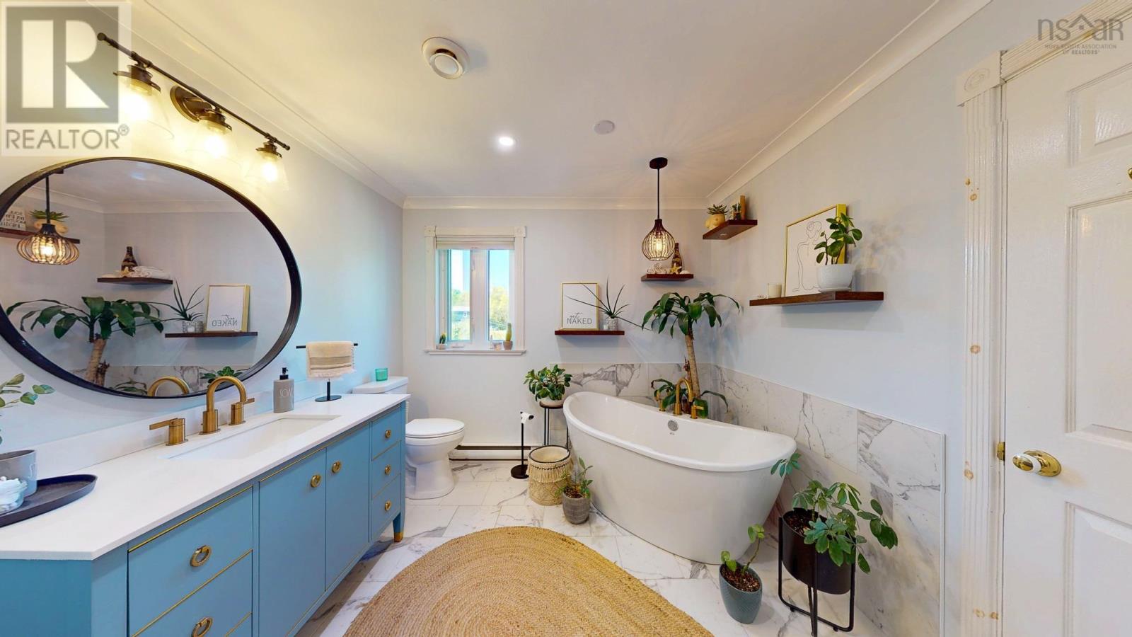8 Iona Road Property Photo 24