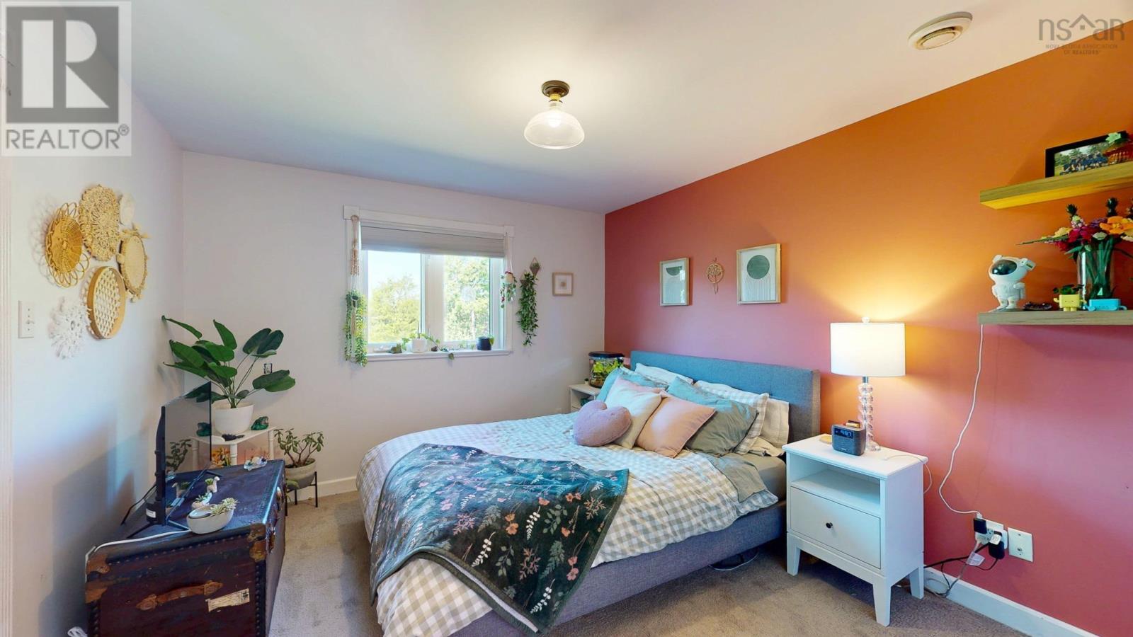 8 Iona Road Property Photo 25