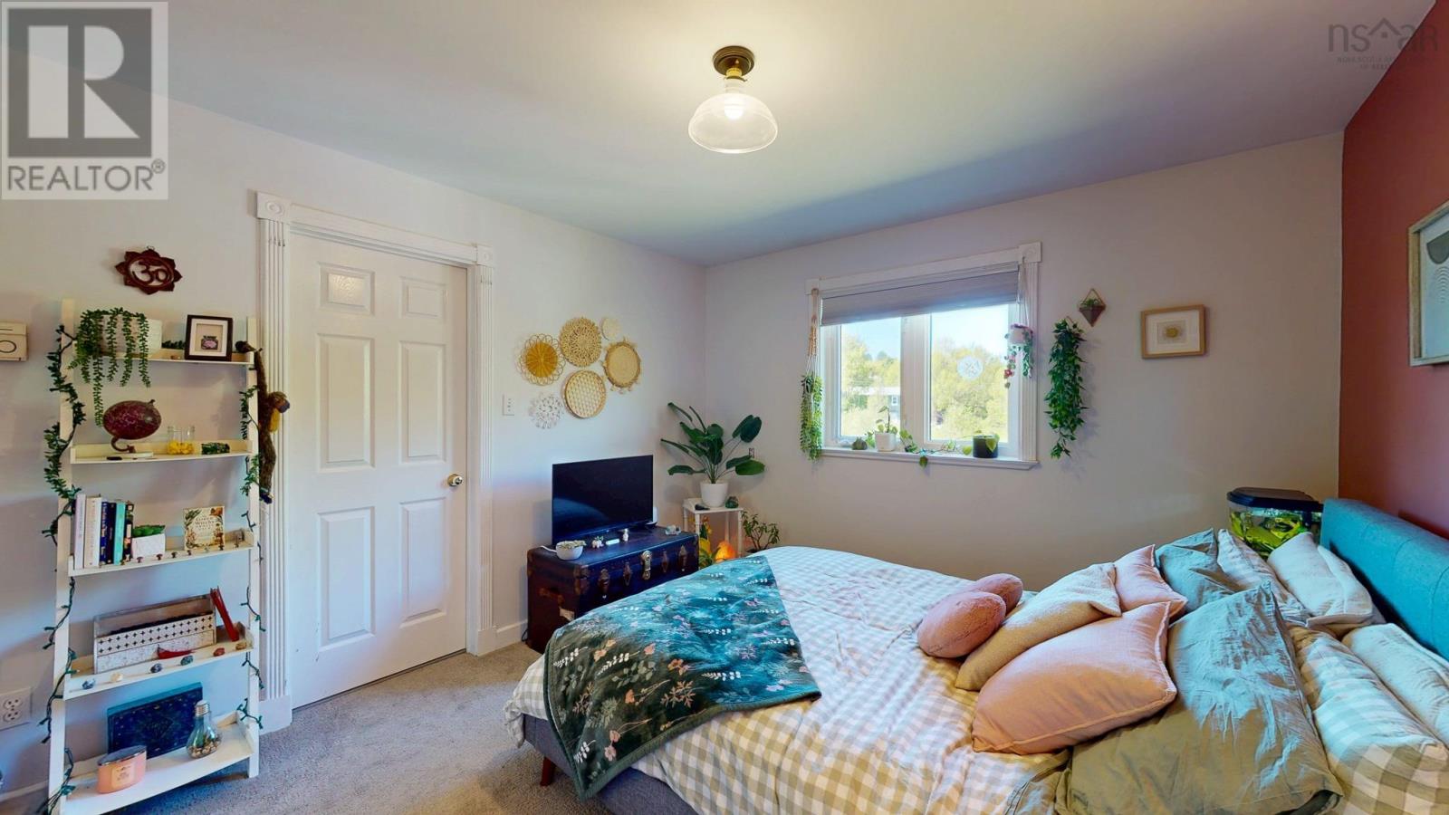 8 Iona Road Property Photo 26