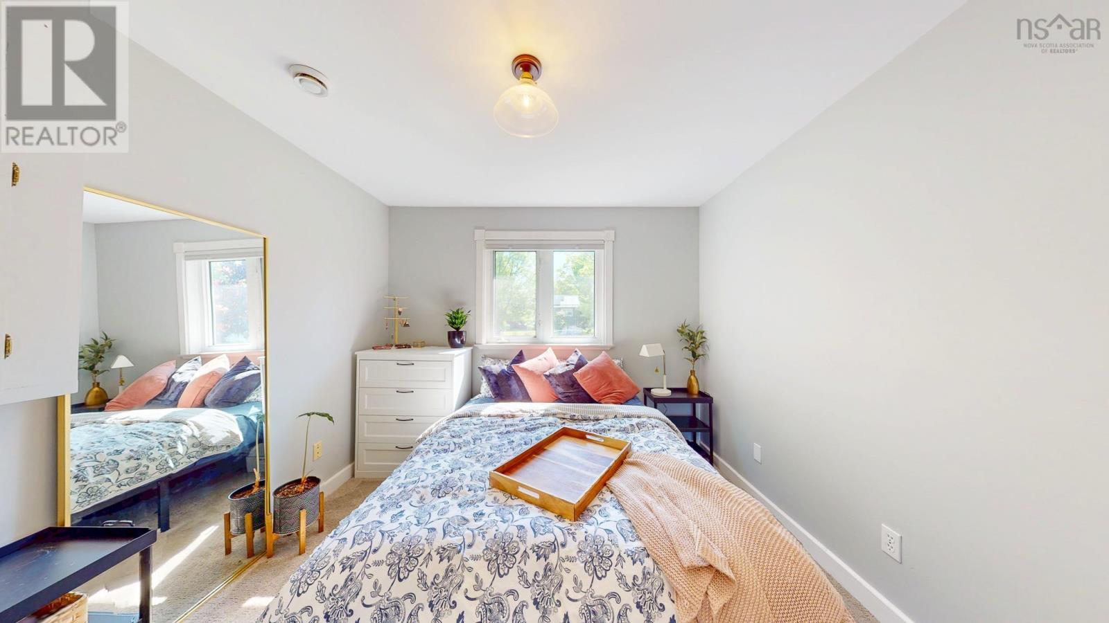 8 Iona Road Property Photo 30