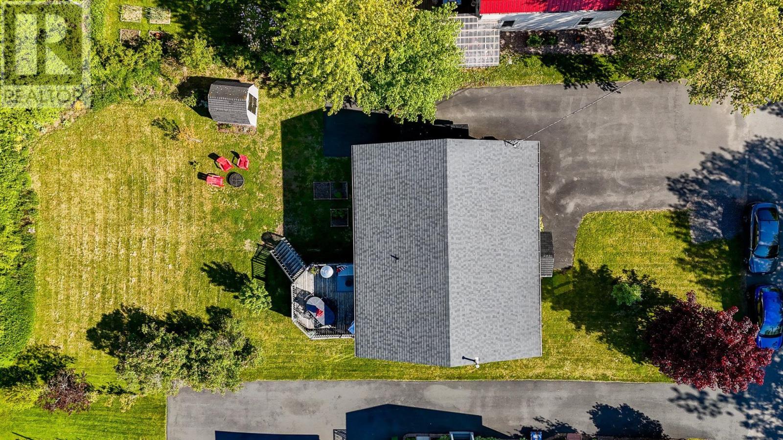 8 Iona Road Property Photo 44