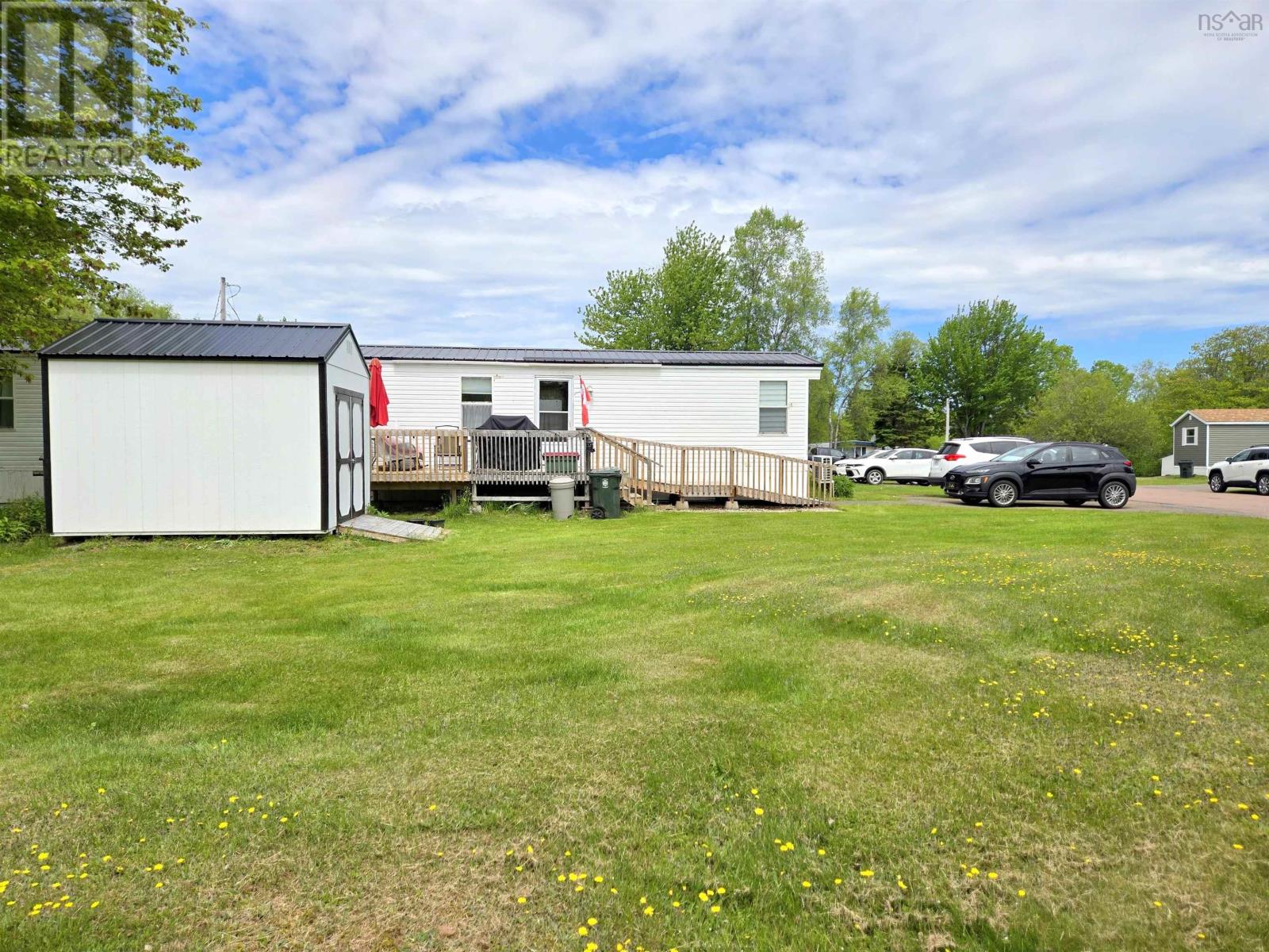 5 Birch Court Property Photo 2