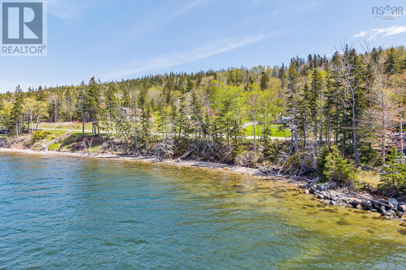 9286 Kempt Head Road Property Photo 5