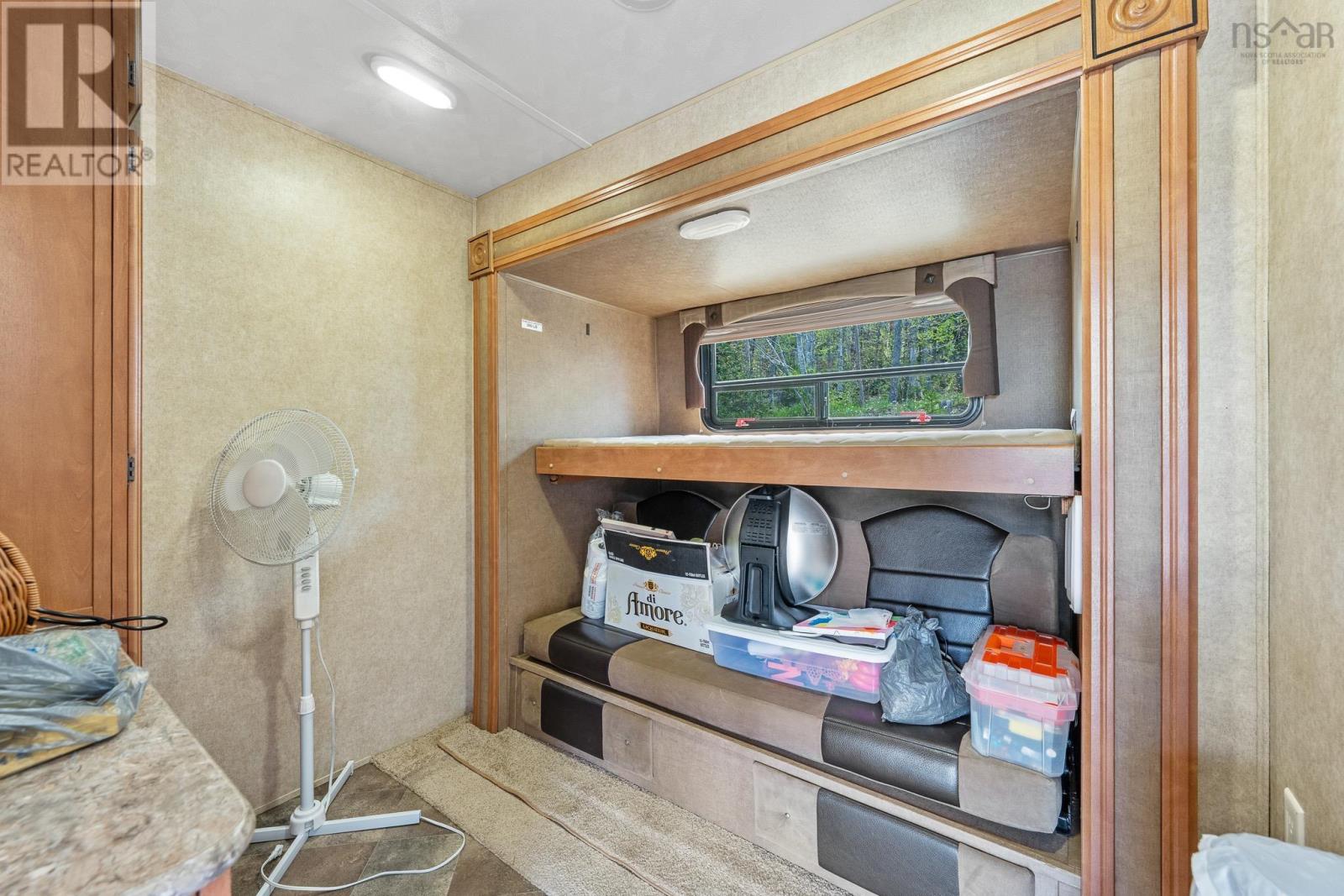 9286 Kempt Head Road Property Photo 18