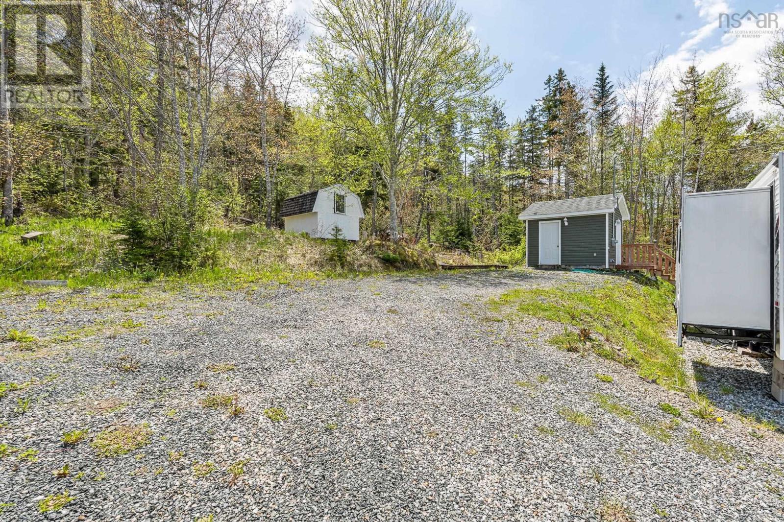 9286 Kempt Head Road Property Photo 21