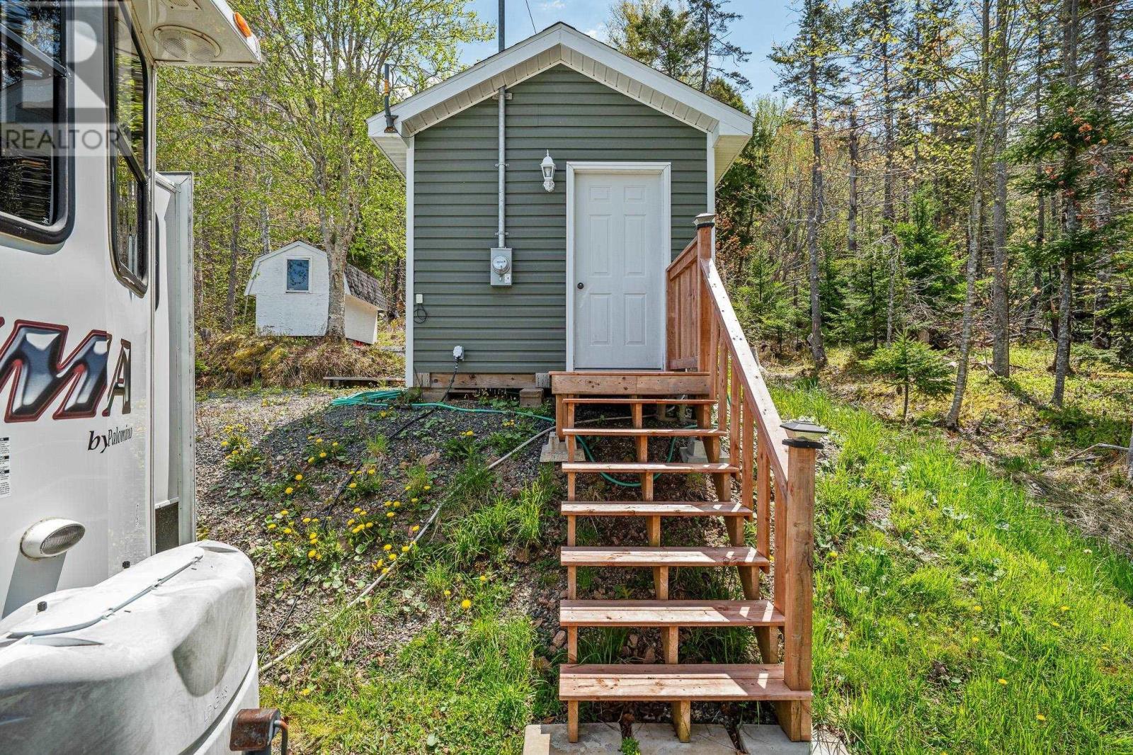 9286 Kempt Head Road Property Photo 23