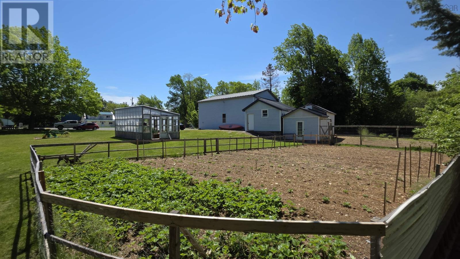 6148 Highway 208 Property Photo 12