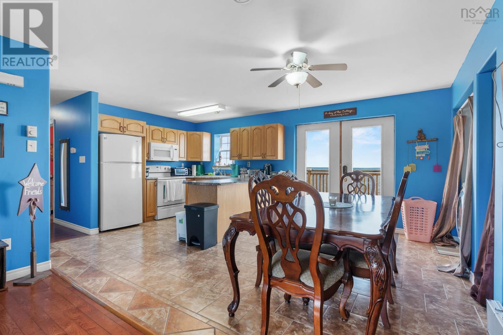 32 Evergreen Court Property Photo 18