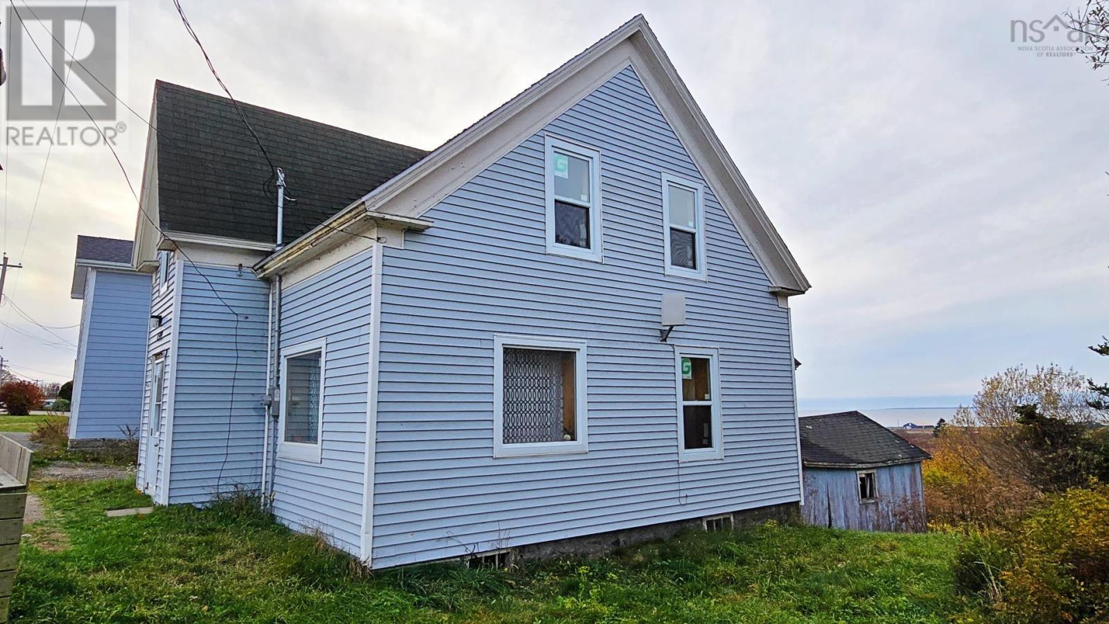 8599 Highway 1 Property Photo 5