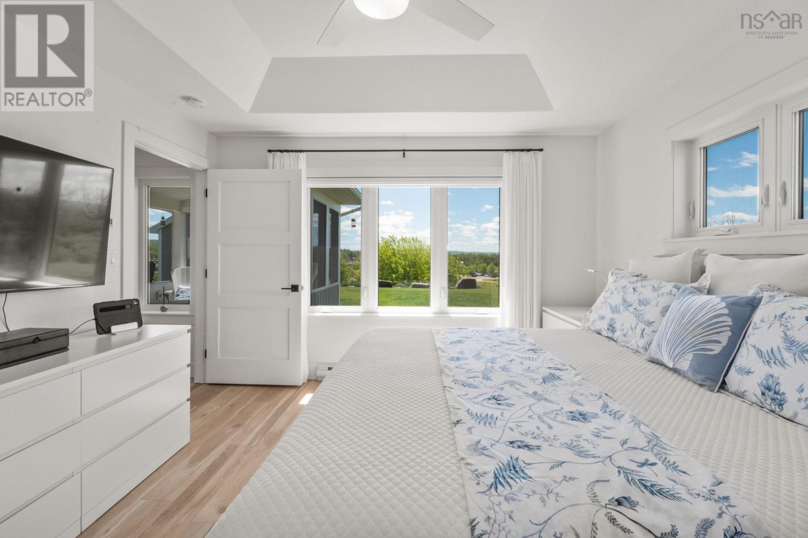 55 Community Way Property Photo 14