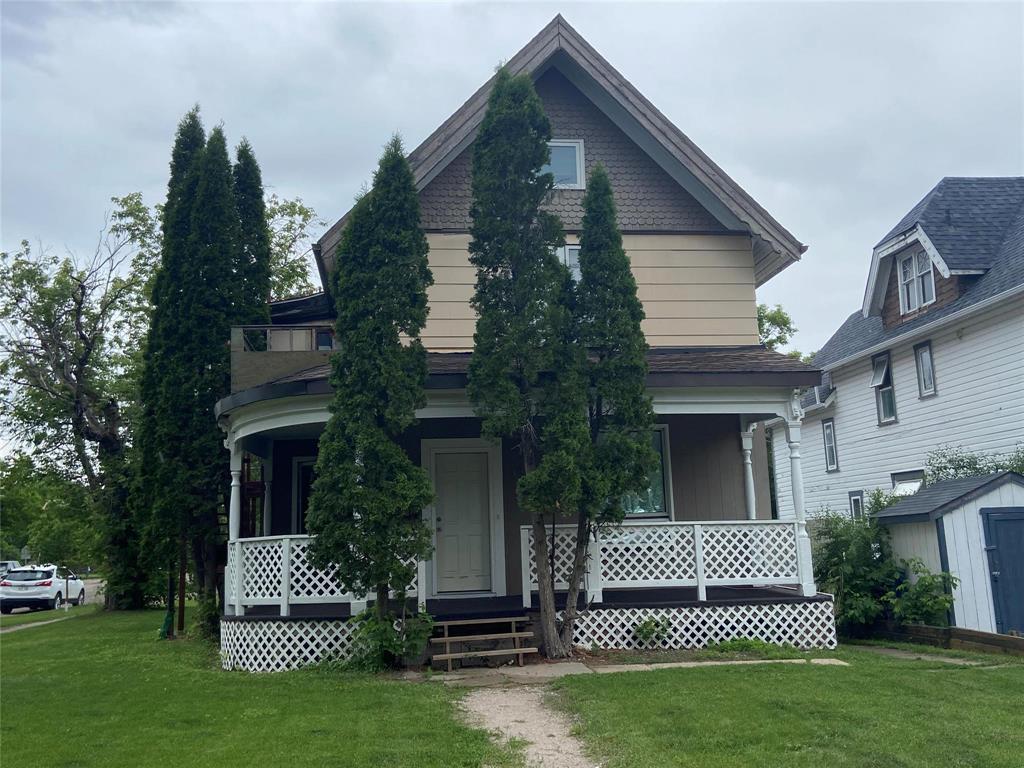 403 7th Street Property Photo 1