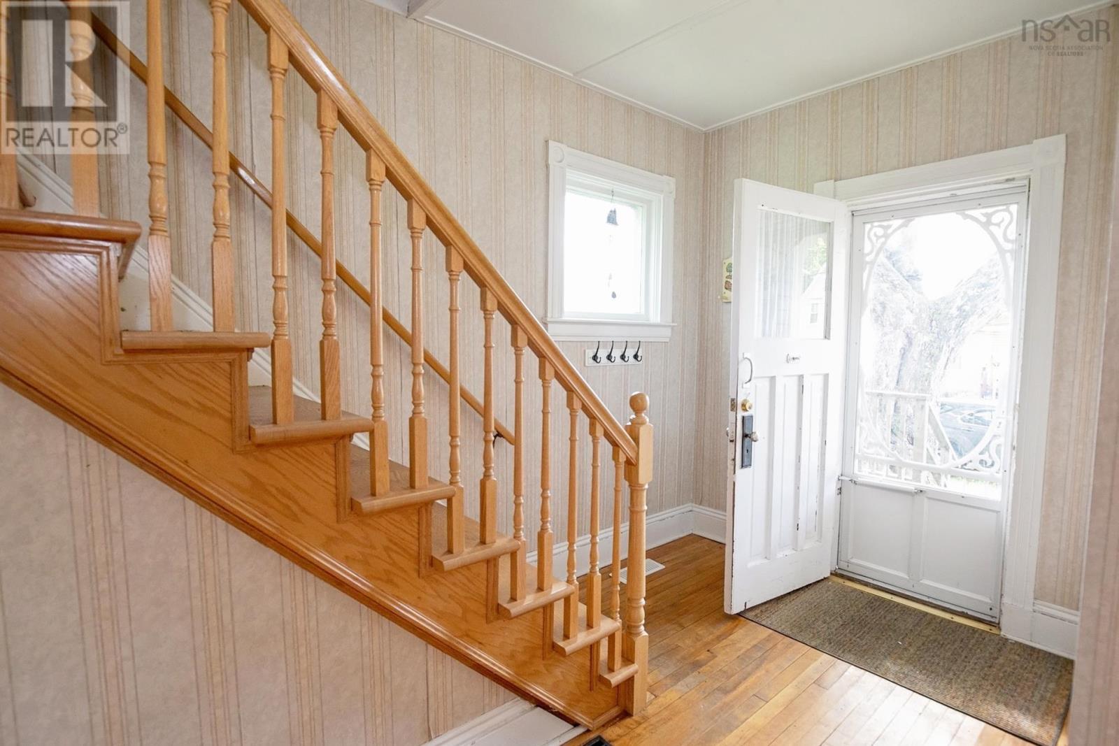 14 Clifford Street Property Photo 7