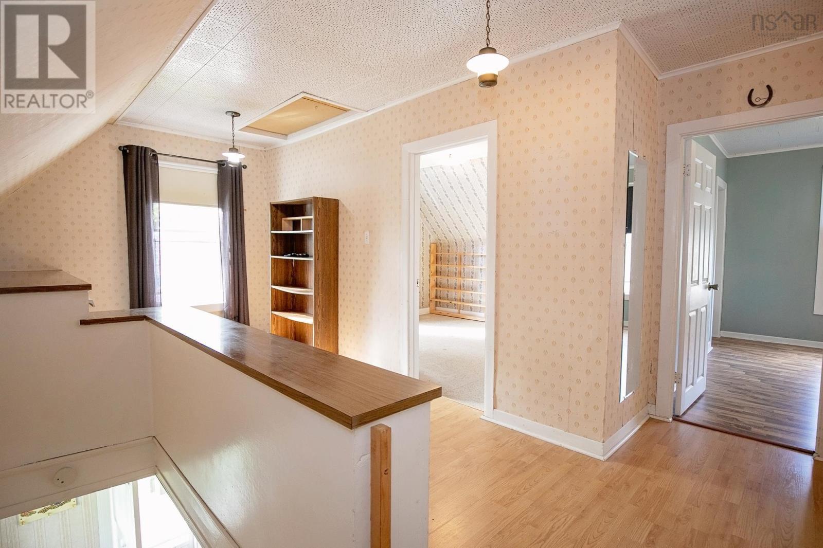 14 Clifford Street Property Photo 23