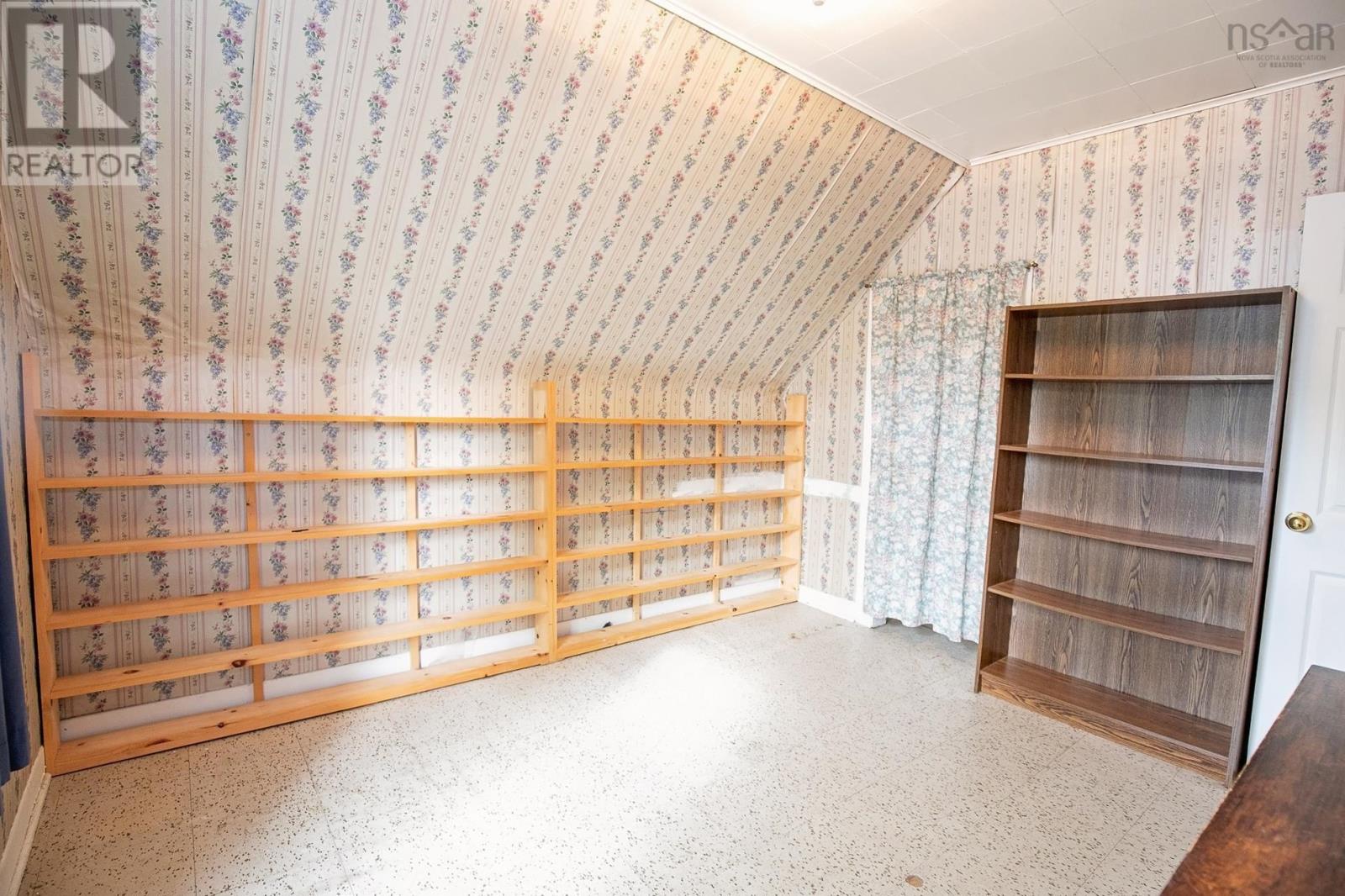 14 Clifford Street Property Photo 29