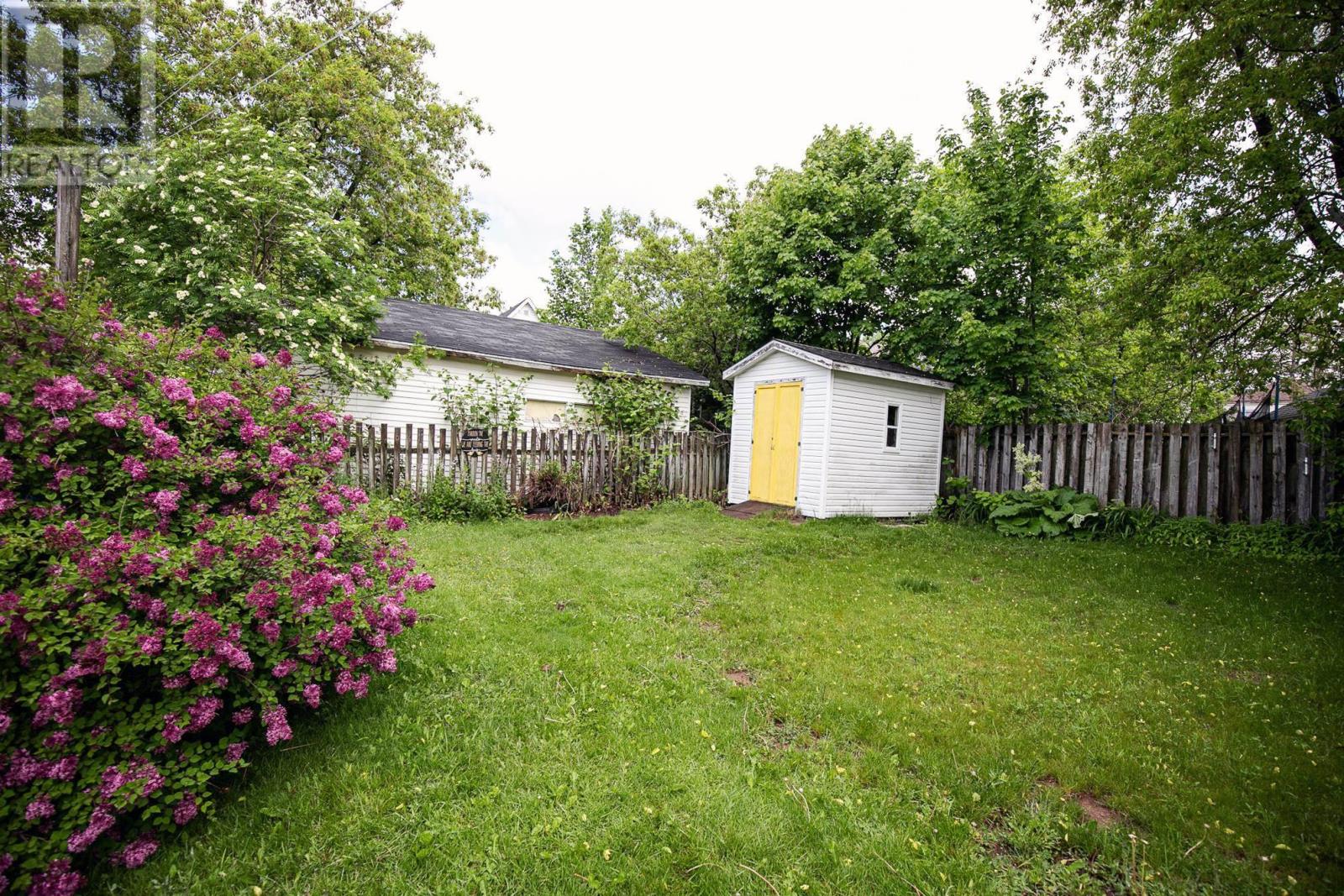 14 Clifford Street Property Photo 40