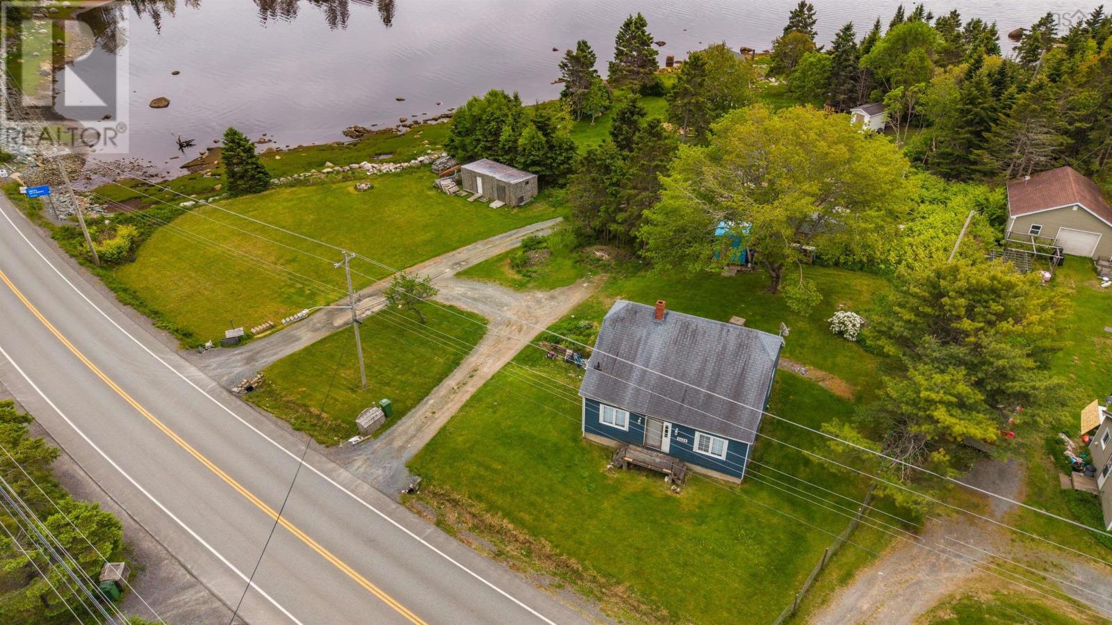 8628 Highway 7 Highway E Property Photo 2