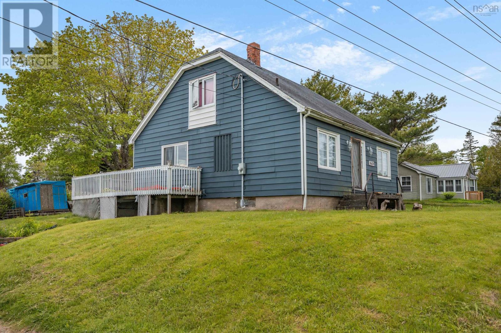 8628 Highway 7 Highway E Property Photo 5