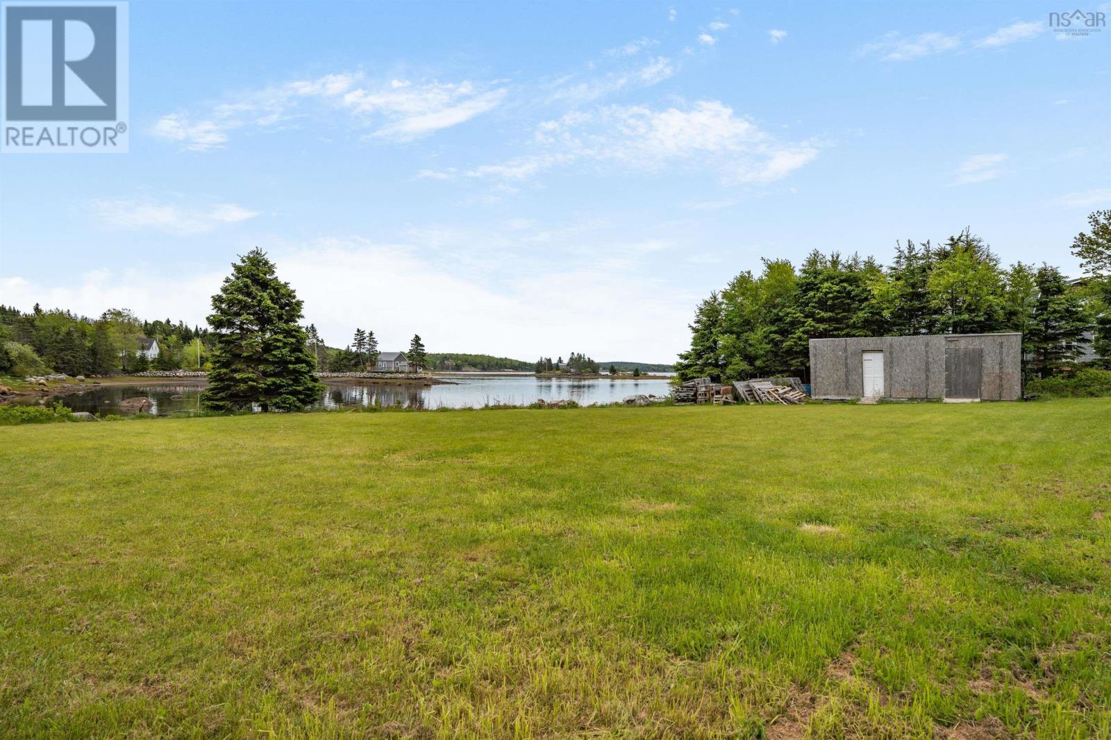 8628 Highway 7 Highway E Property Photo 9