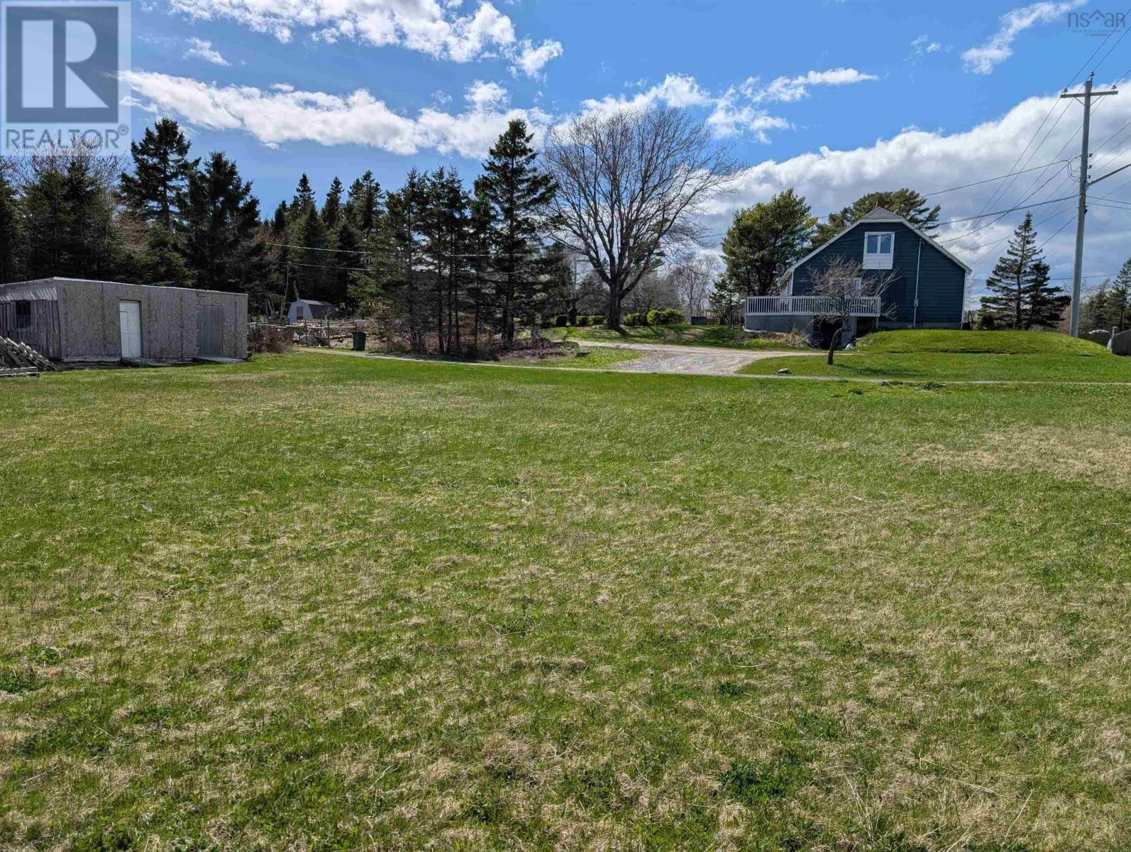 8628 Highway 7 Highway E Property Photo 34