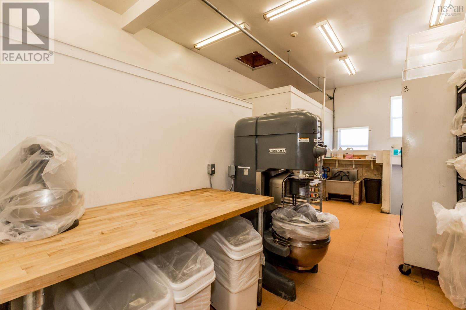 73 Queen Street Property Photo 22