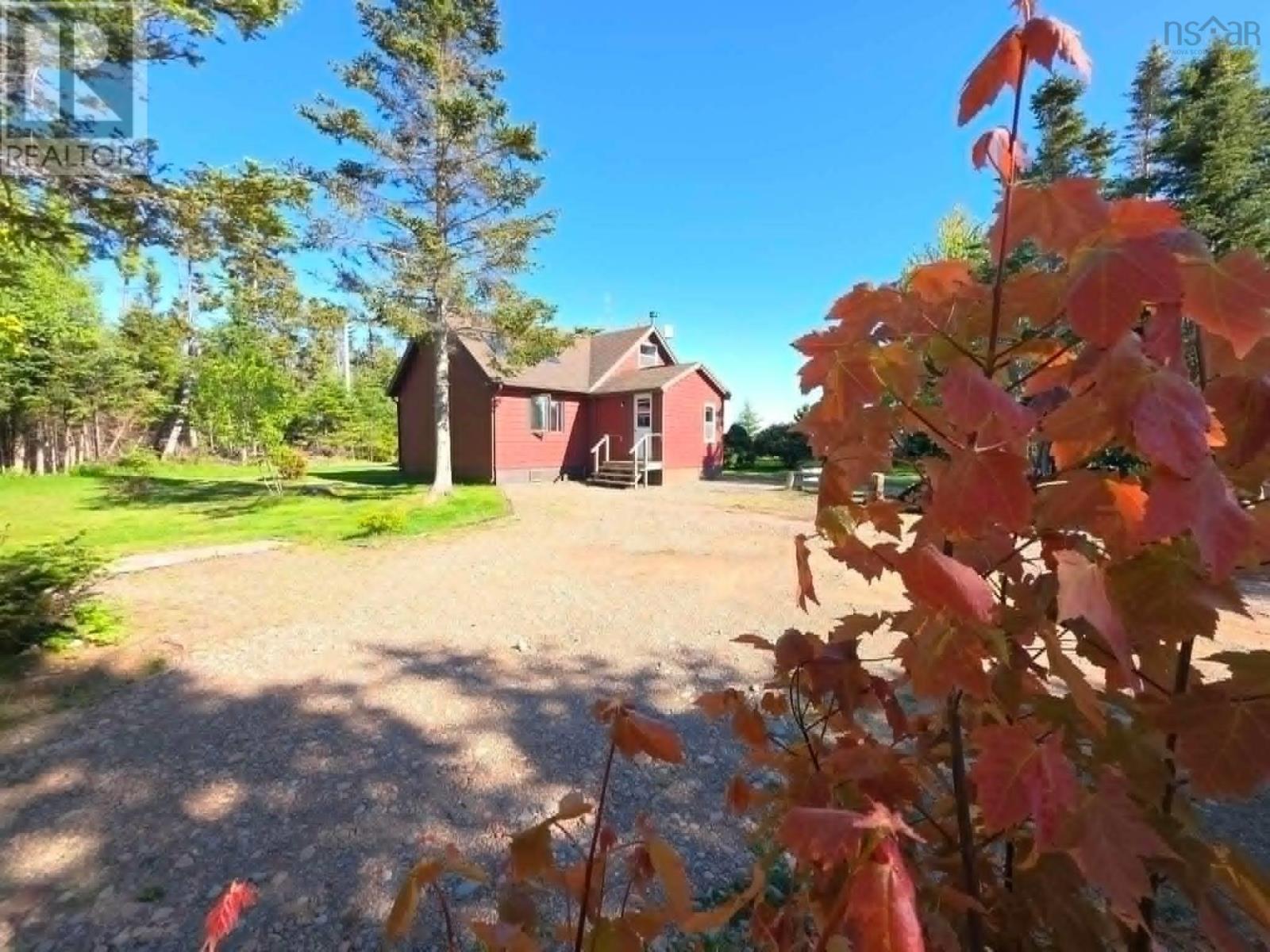 251 Bayview Drive Property Photo 3