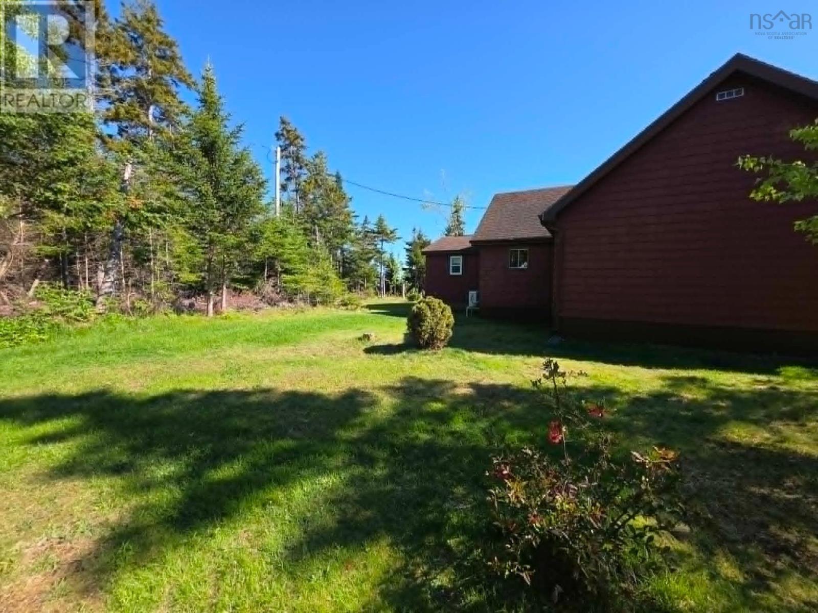 251 Bayview Drive Property Photo 5