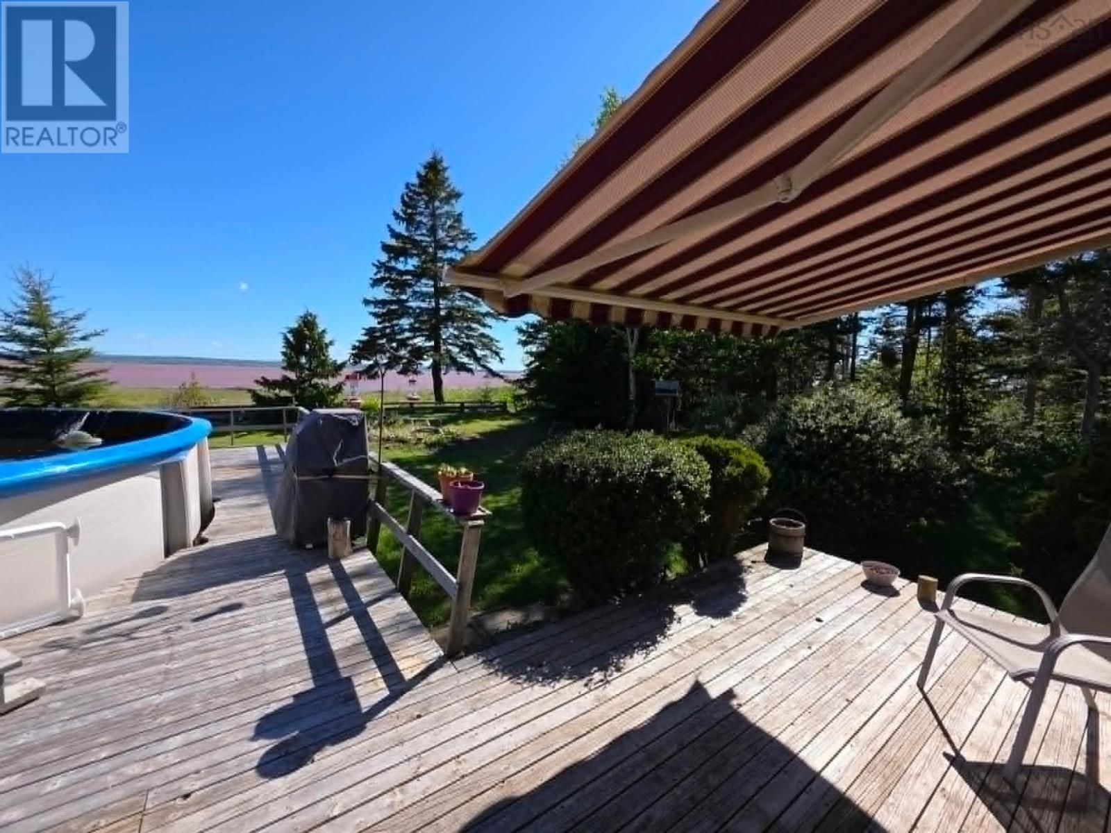 251 Bayview Drive Property Photo 13