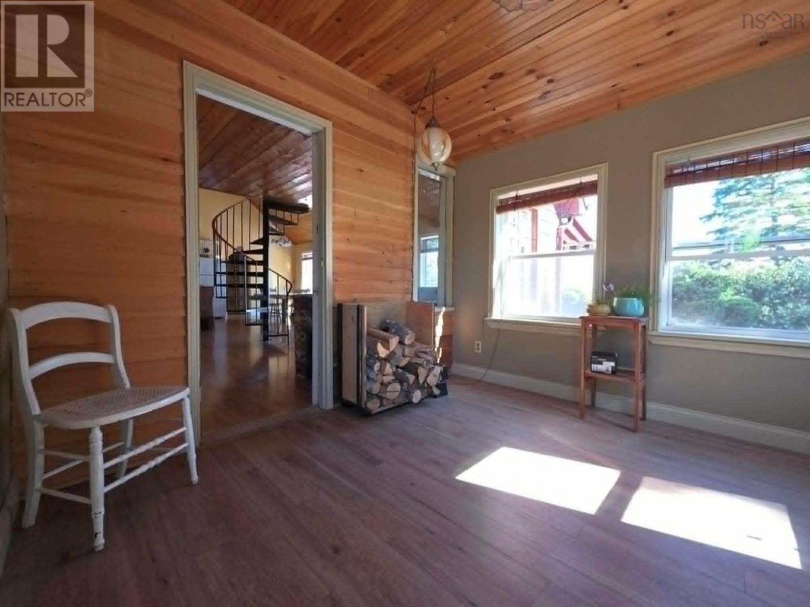 251 Bayview Drive Property Photo 16