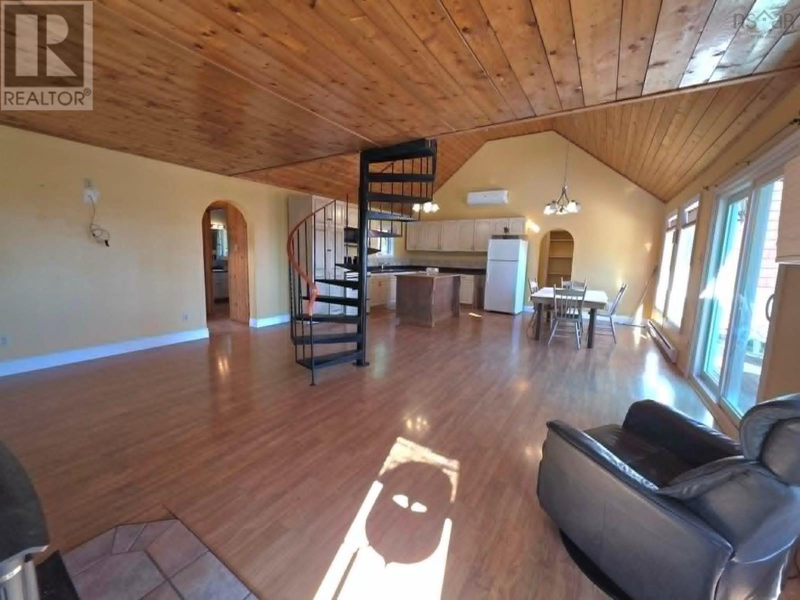 251 Bayview Drive Property Photo 19