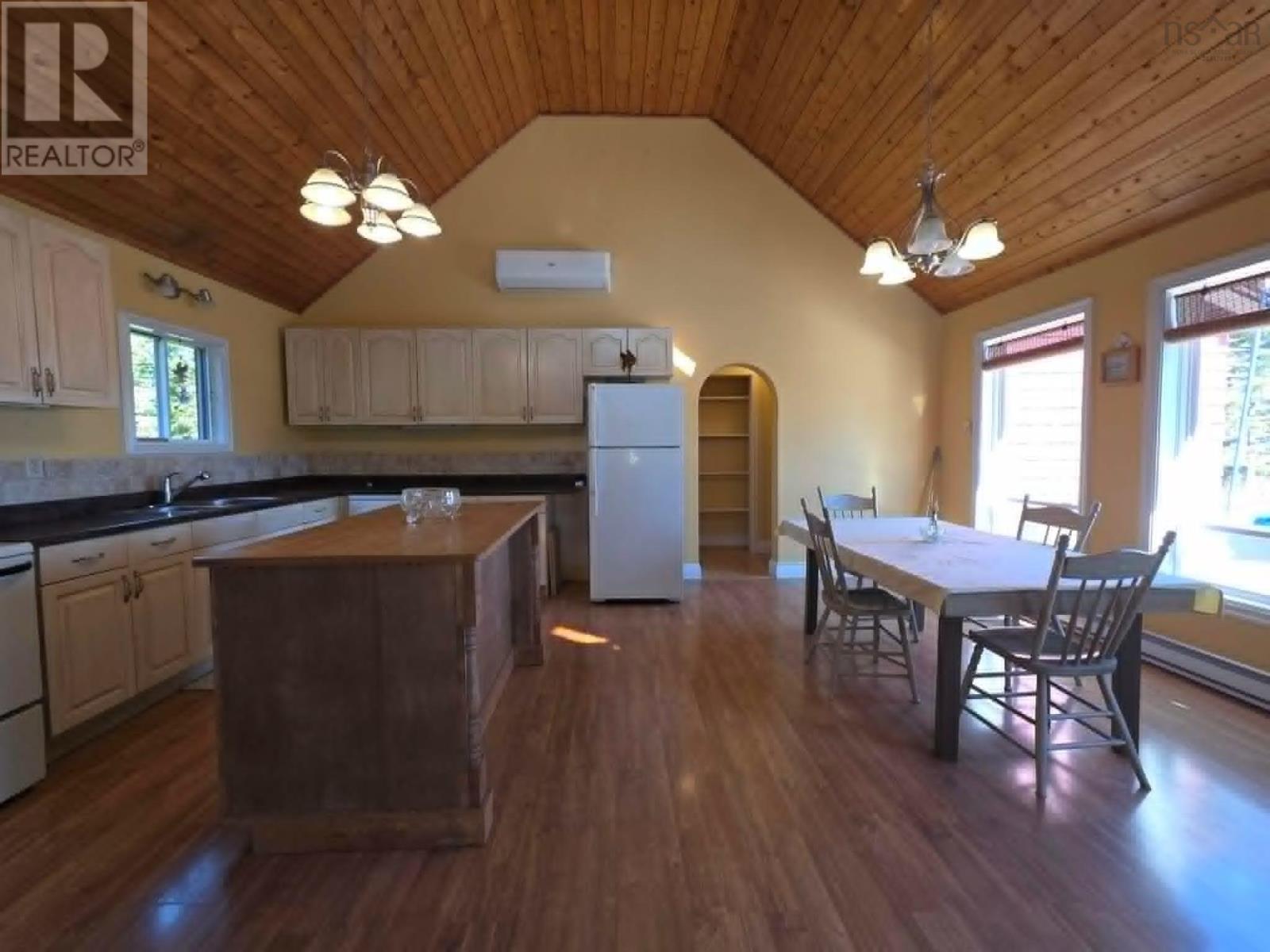 251 Bayview Drive Property Photo 29