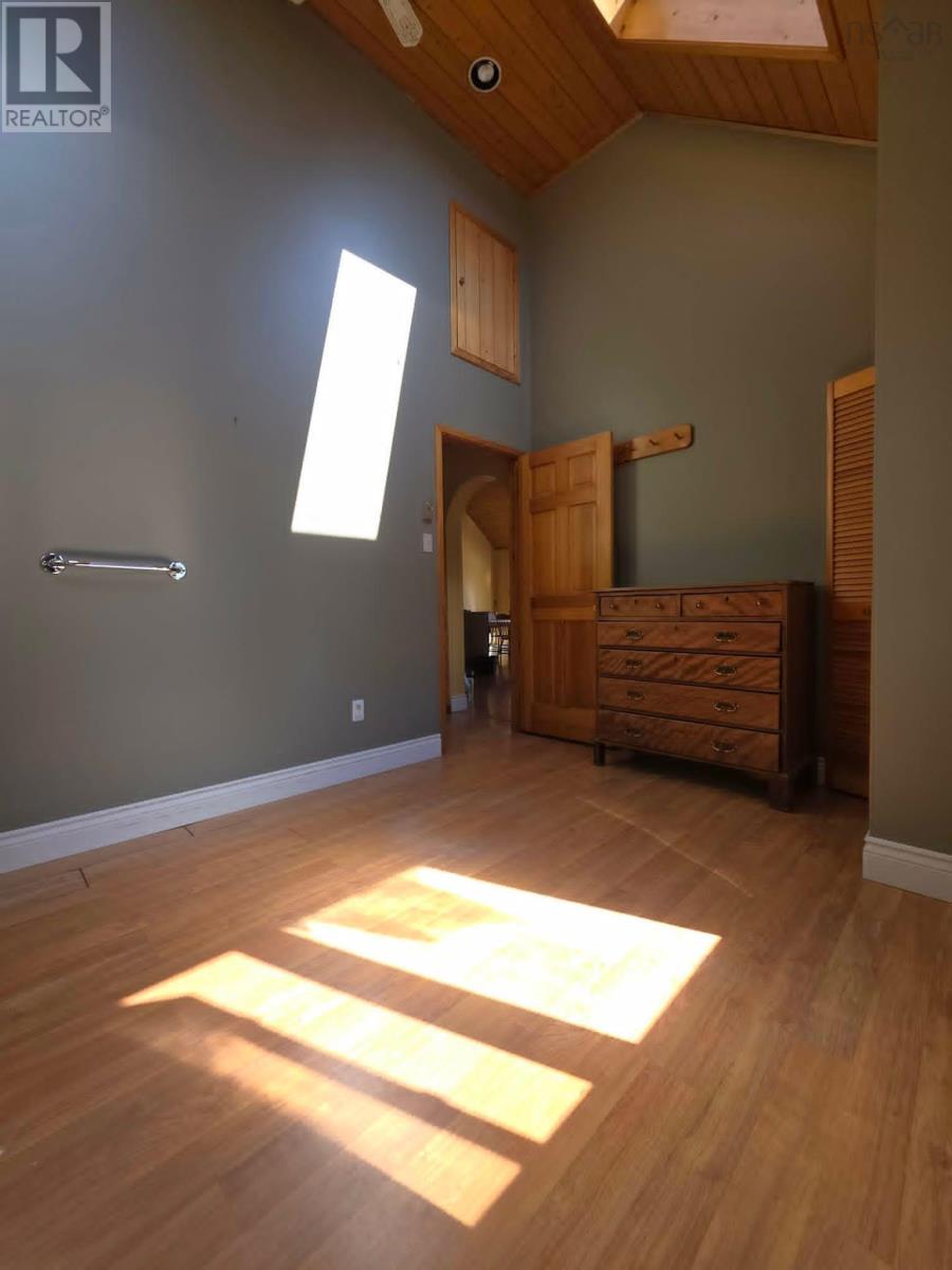 251 Bayview Drive Property Photo 33