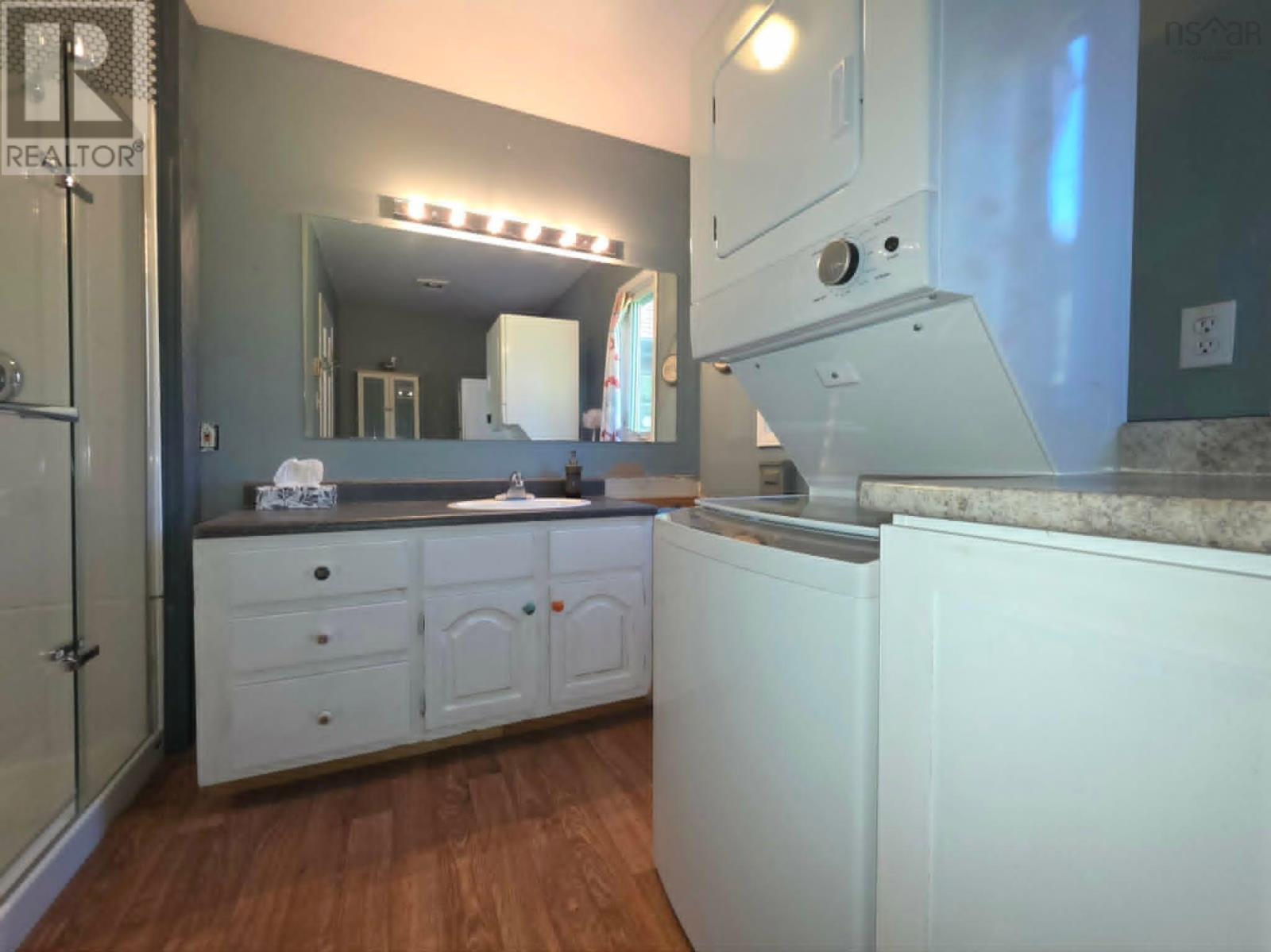 251 Bayview Drive Property Photo 38