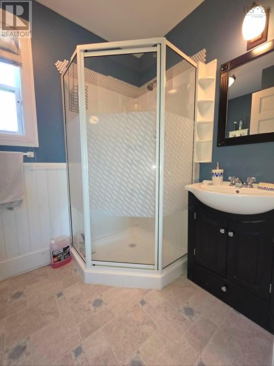 251 Bayview Drive Property Photo 43