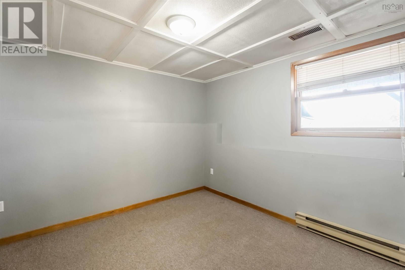 265 Black Hole Property Photo 18