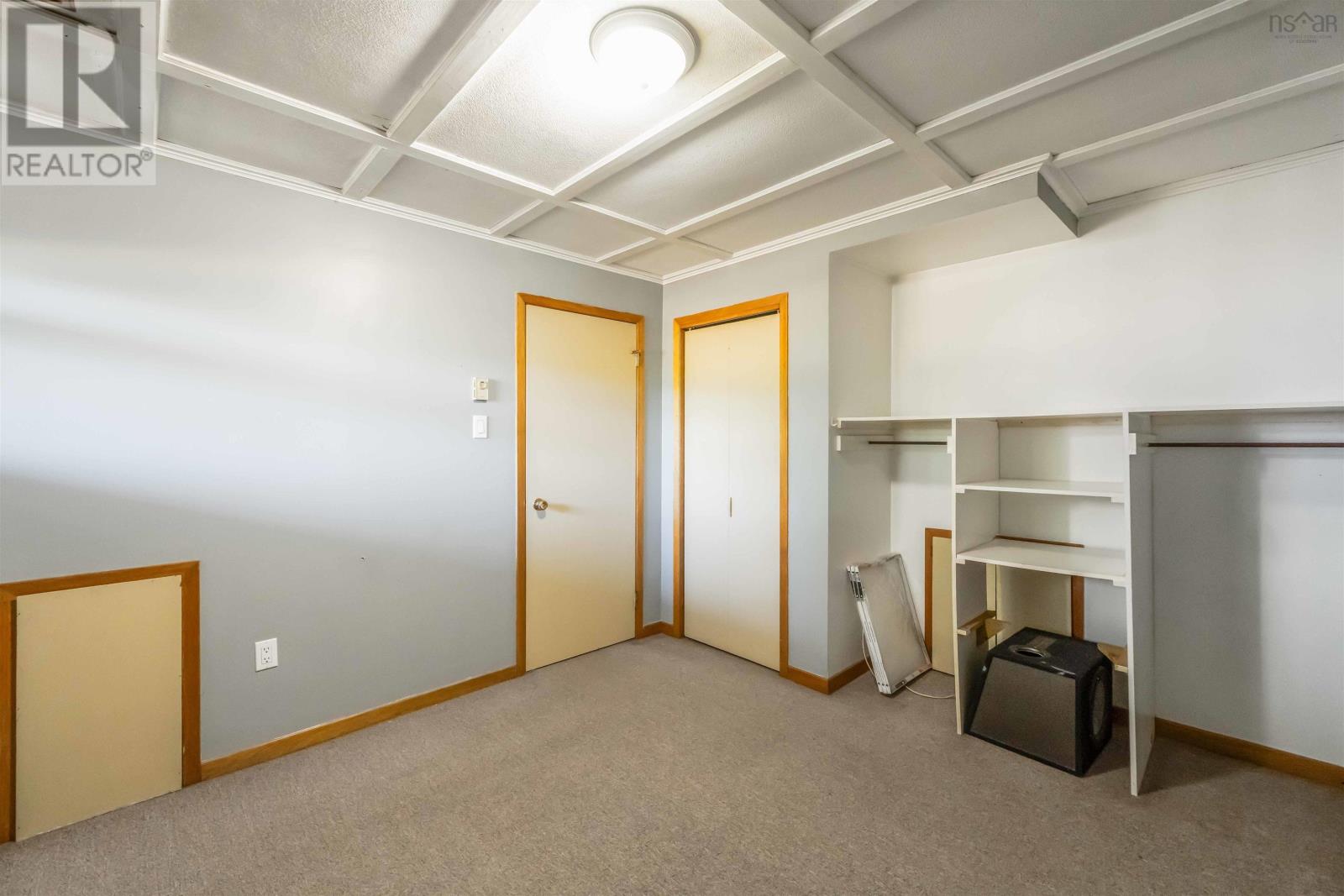 265 Black Hole Property Photo 19