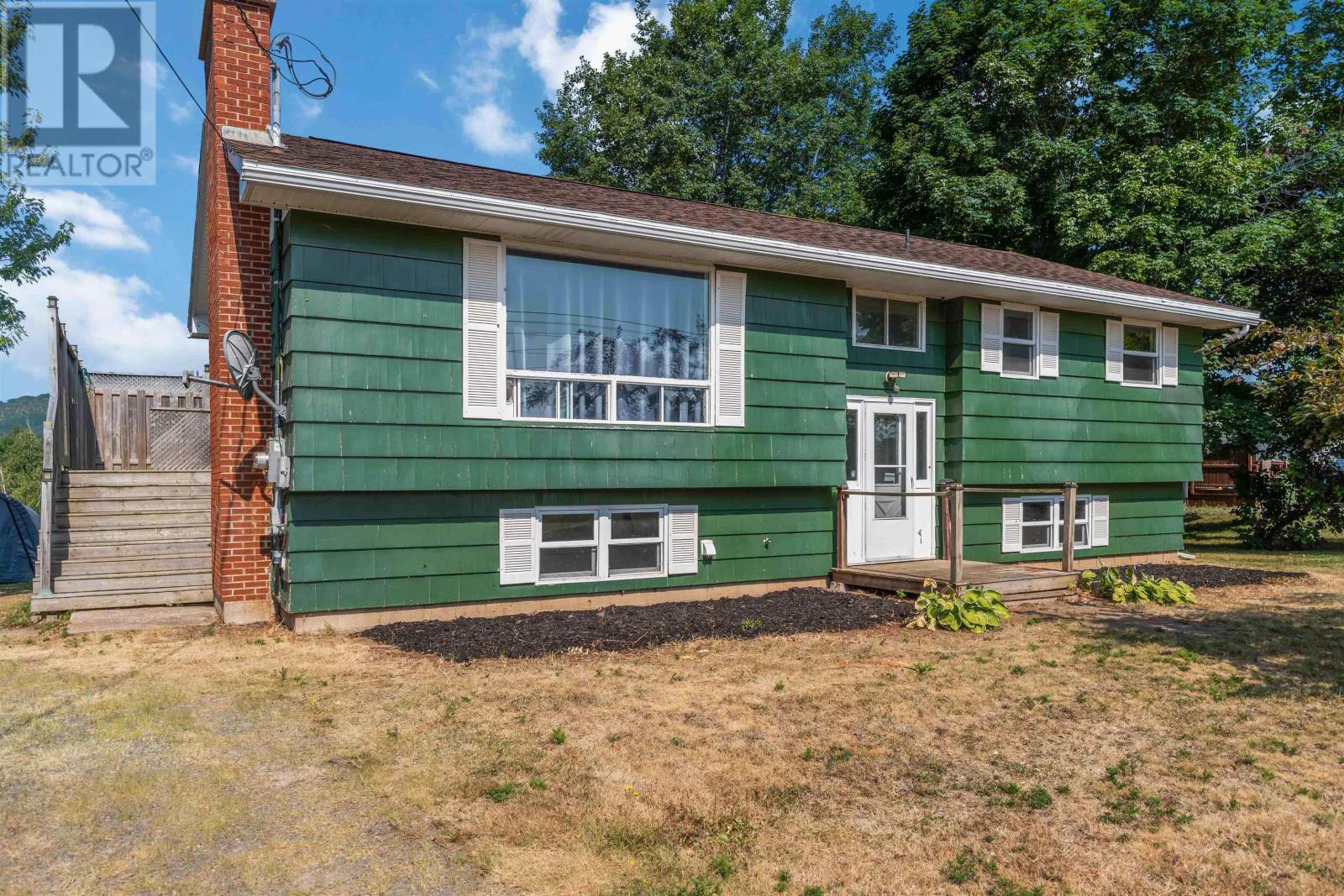 265 Black Hole Property Photo 27