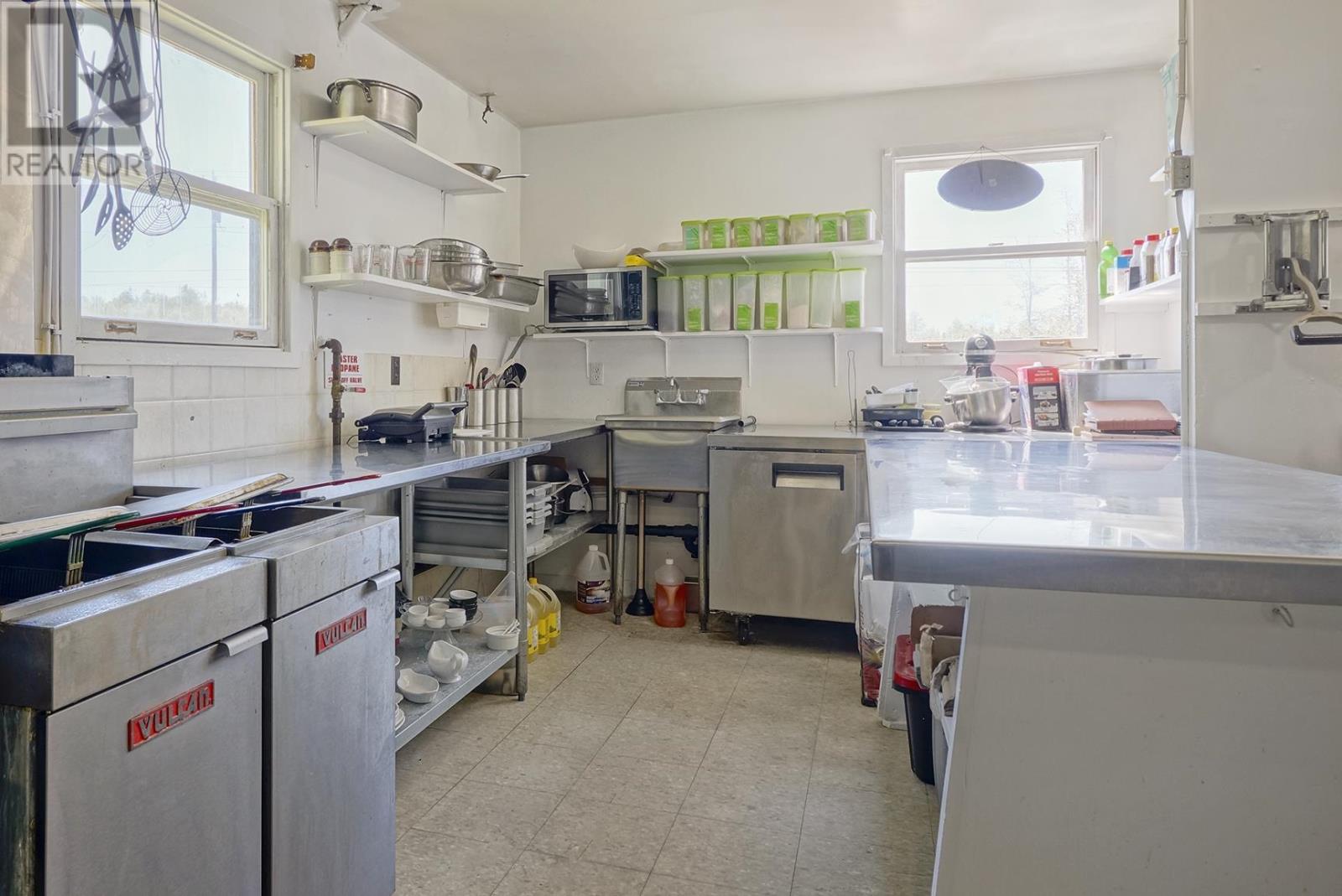 9571 Normans Road Property Photo 18