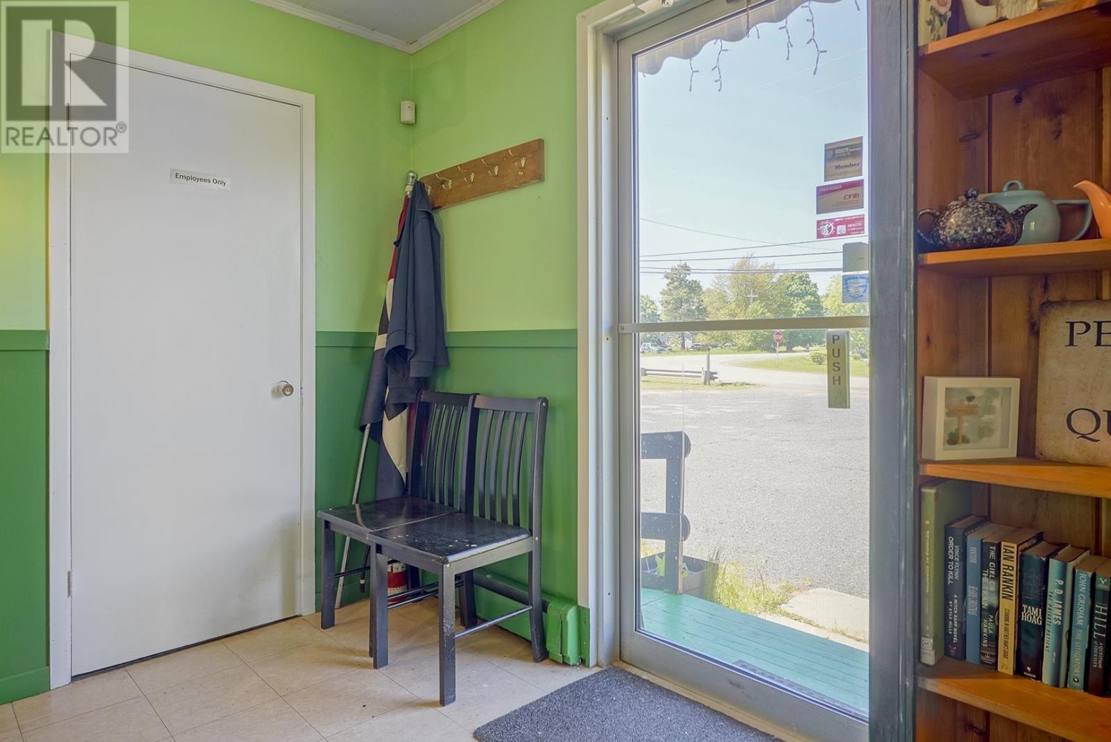 9571 Normans Road Property Photo 8