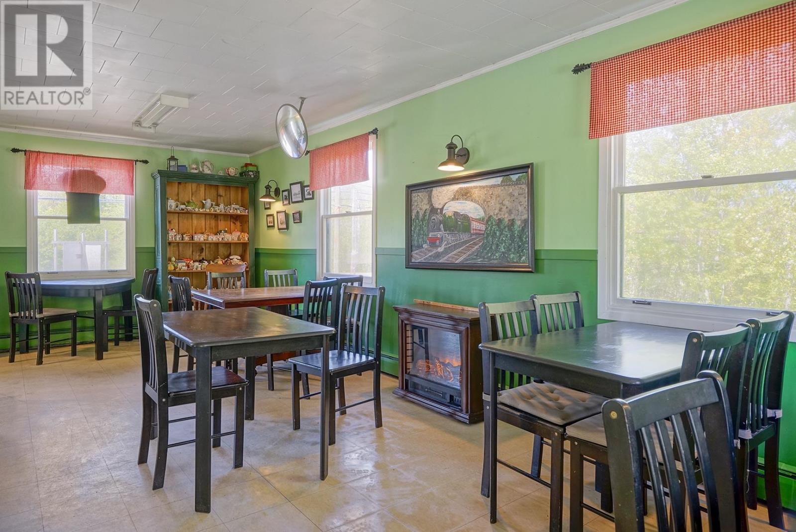 9571 Normans Road Property Photo 12
