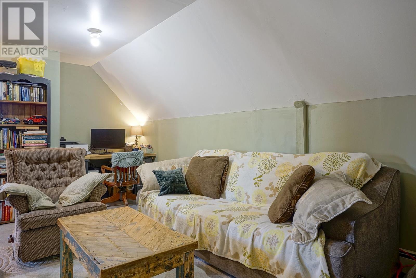 9571 Normans Road Property Photo 28