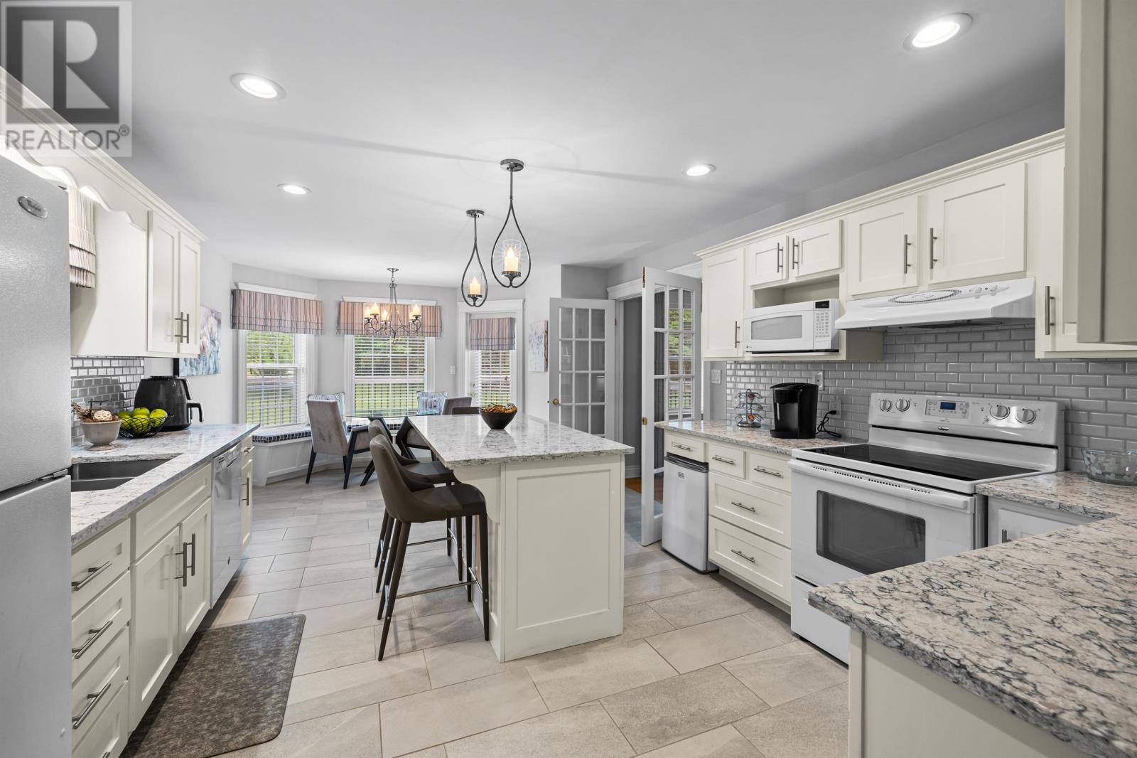 77 Parkside Drive Property Photo 5