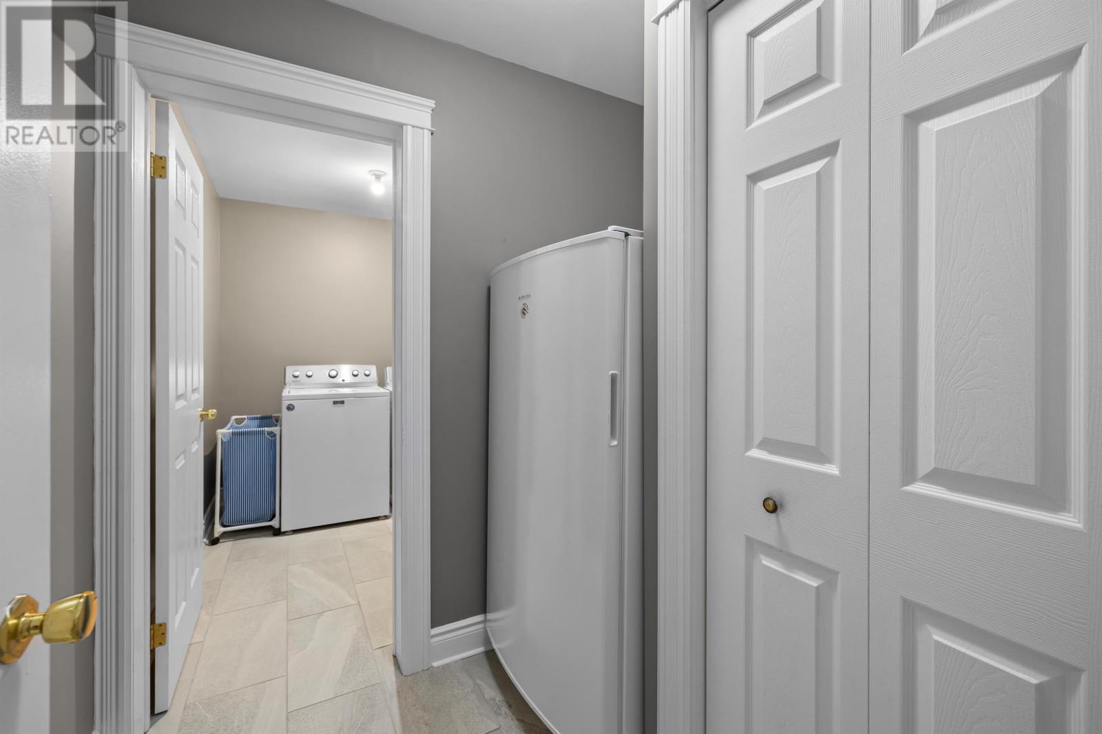 77 Parkside Drive Property Photo 10