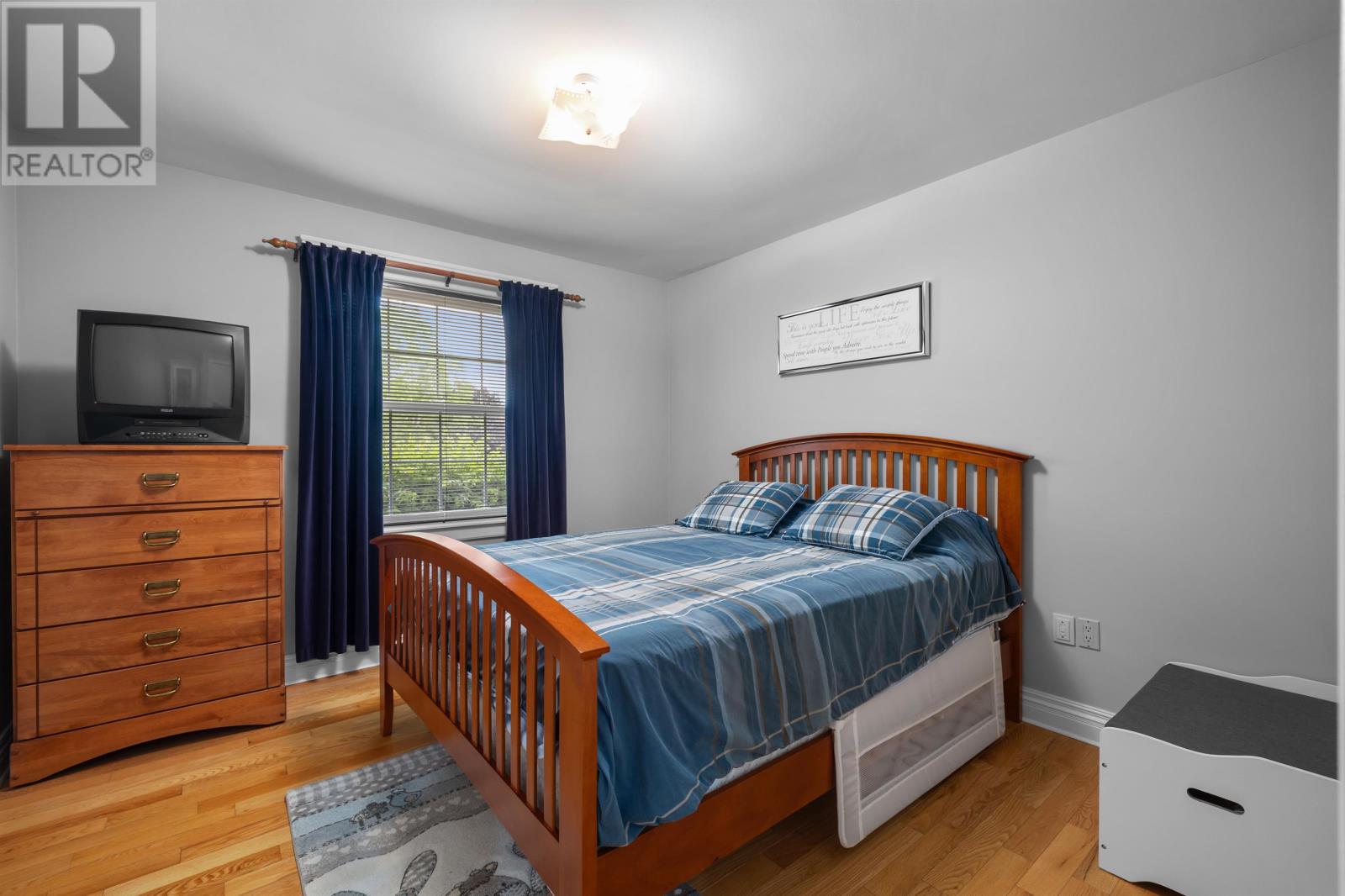 77 Parkside Drive Property Photo 15
