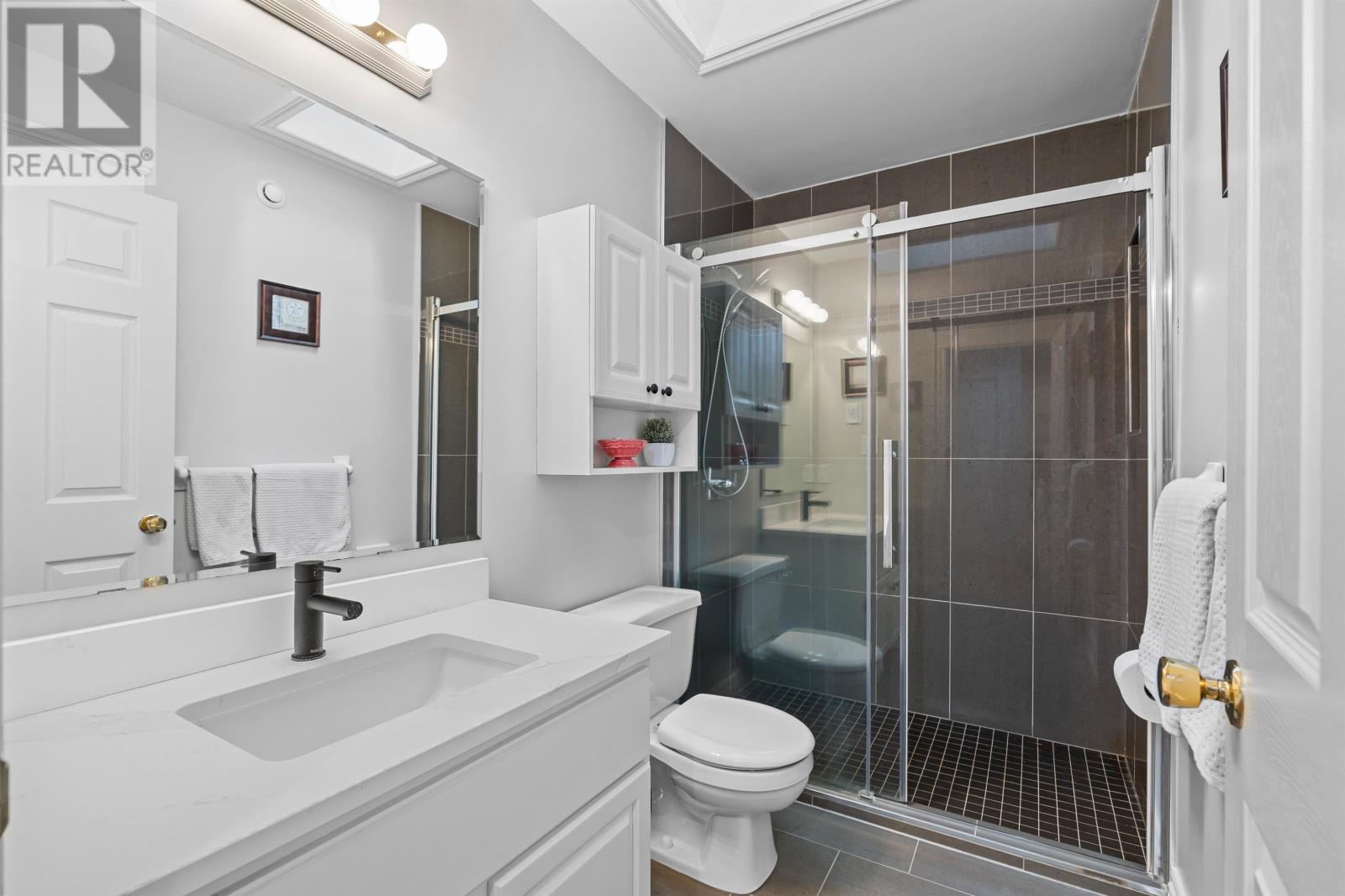 77 Parkside Drive Property Photo 17