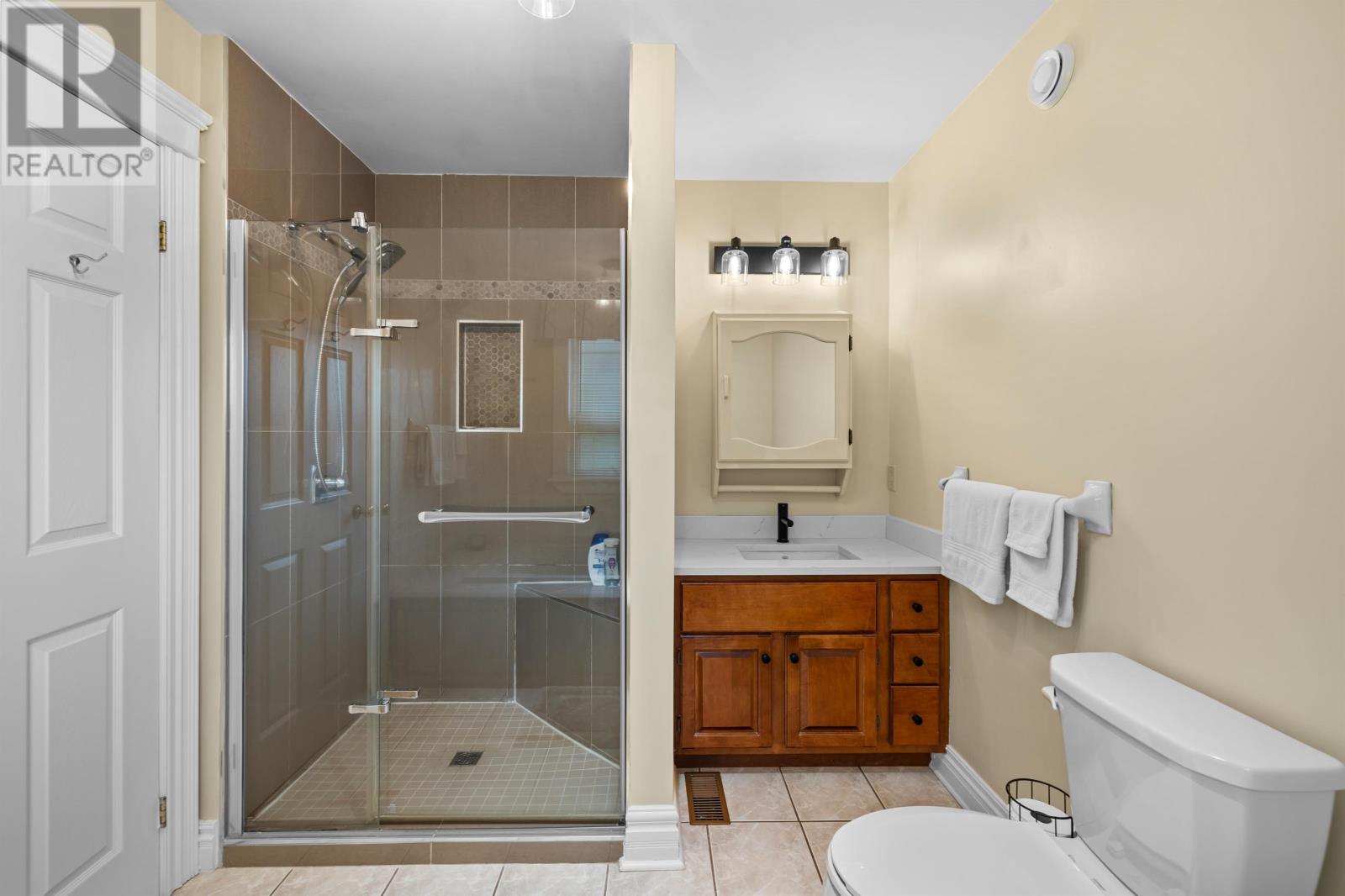 77 Parkside Drive Property Photo 21