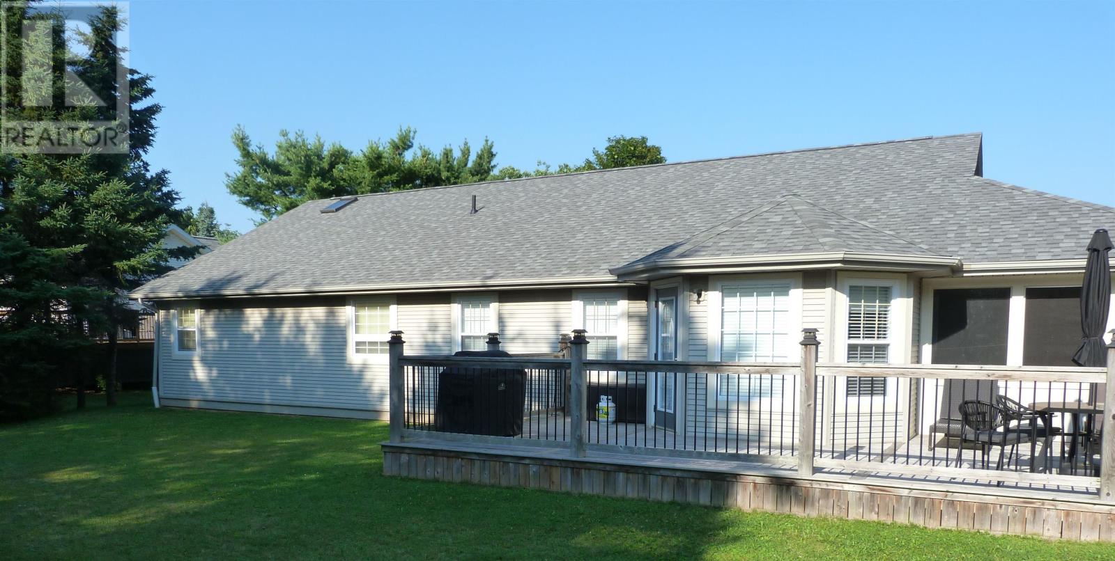 77 Parkside Drive Property Photo 34