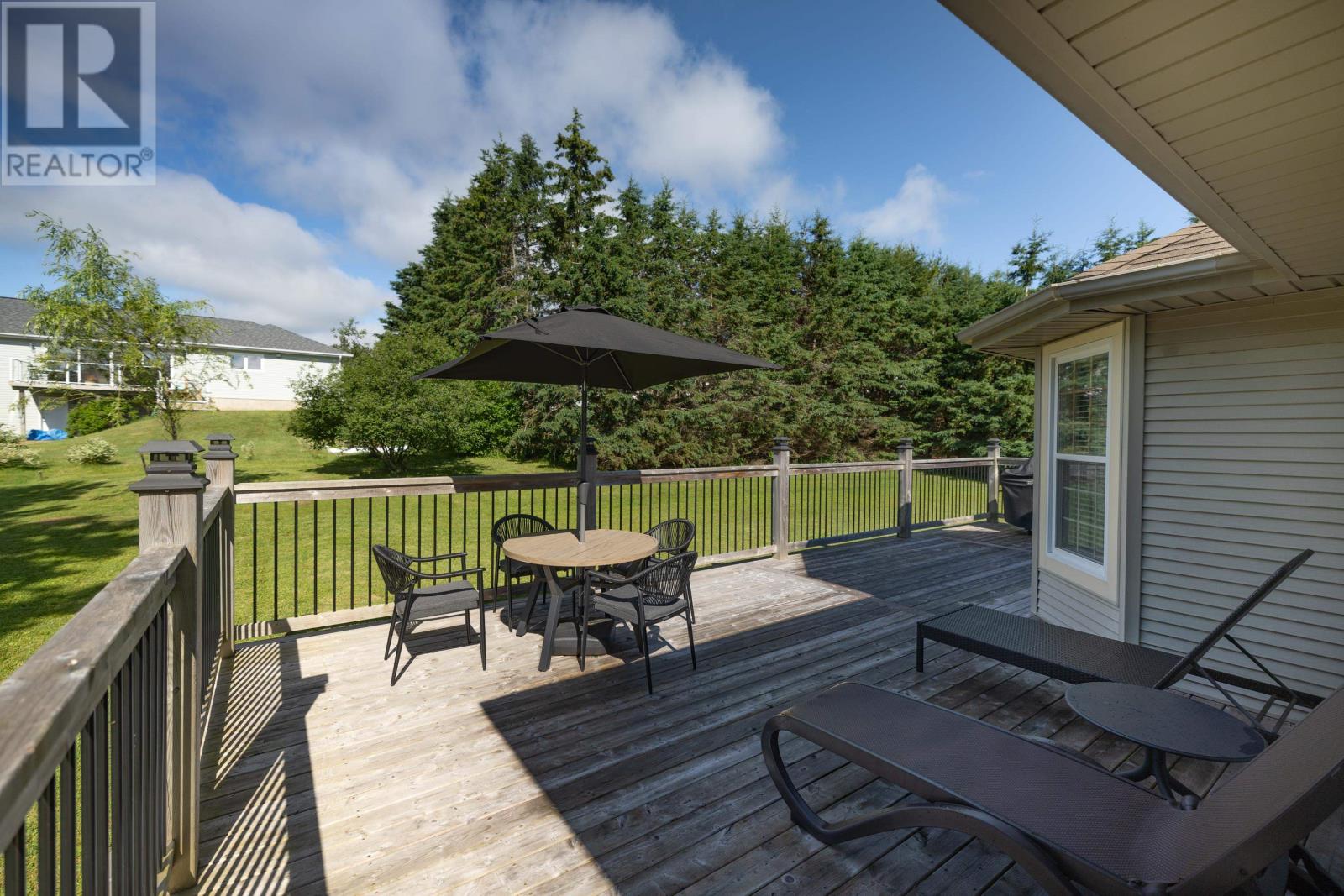 77 Parkside Drive Property Photo 35