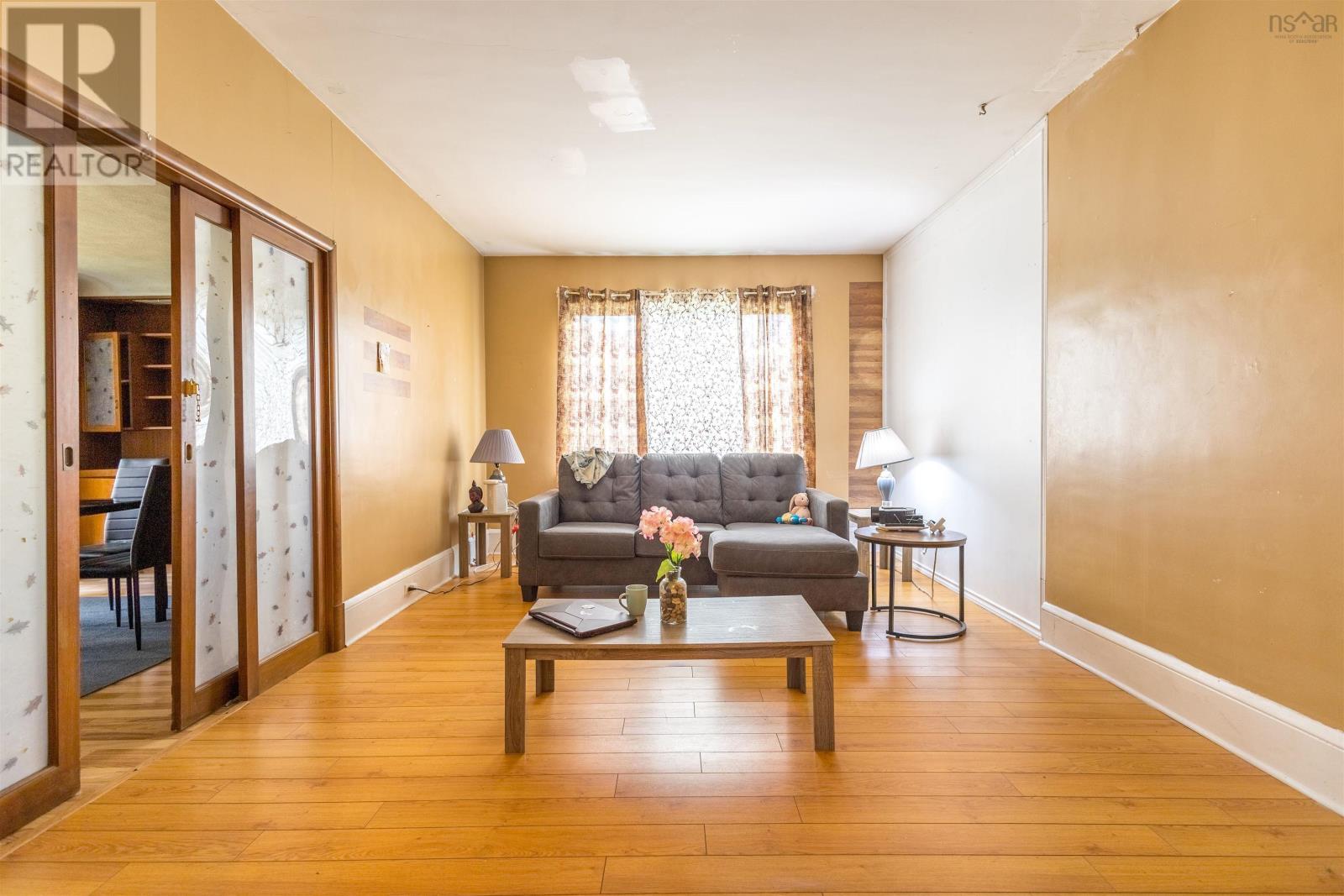 324 York Street Property Photo 5