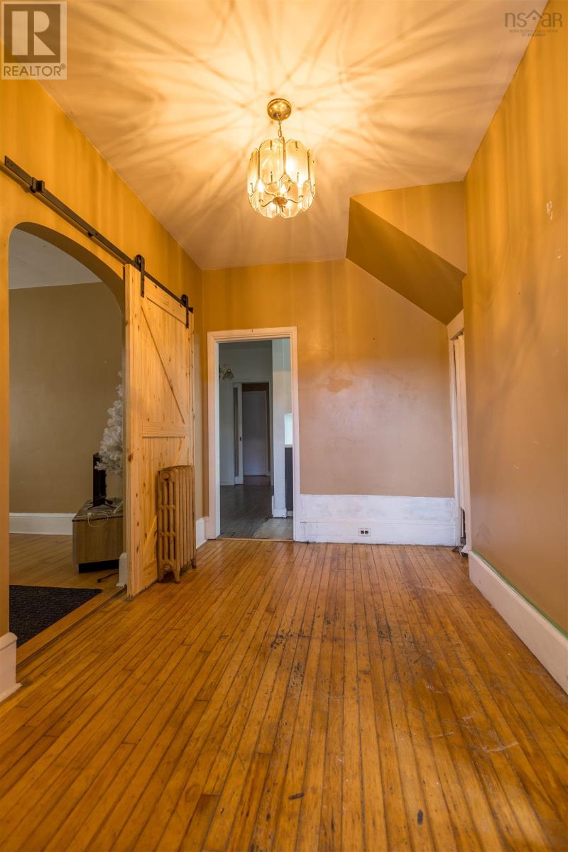 324 York Street Property Photo 8